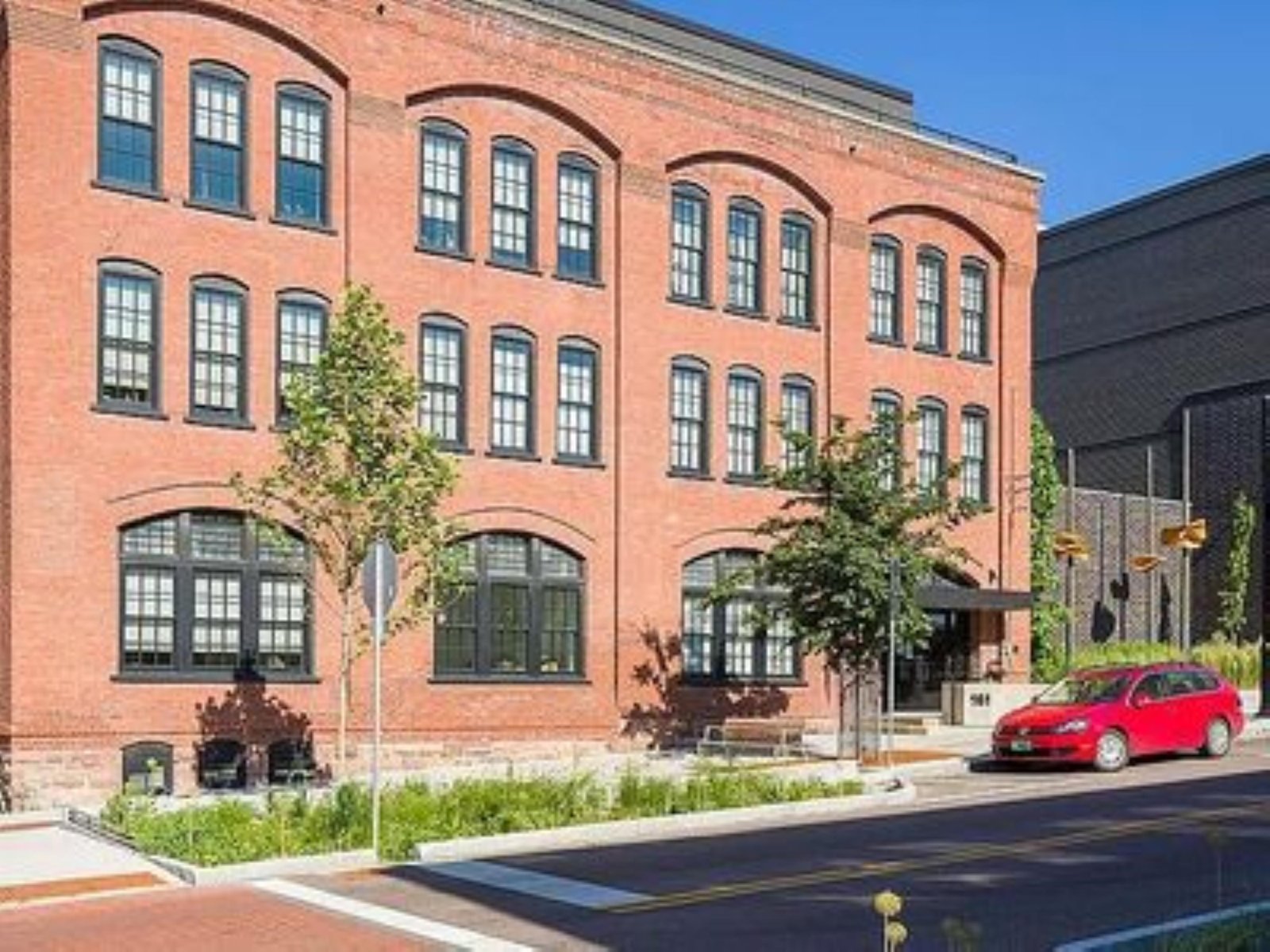 161 St. Paul Street, Unit 001