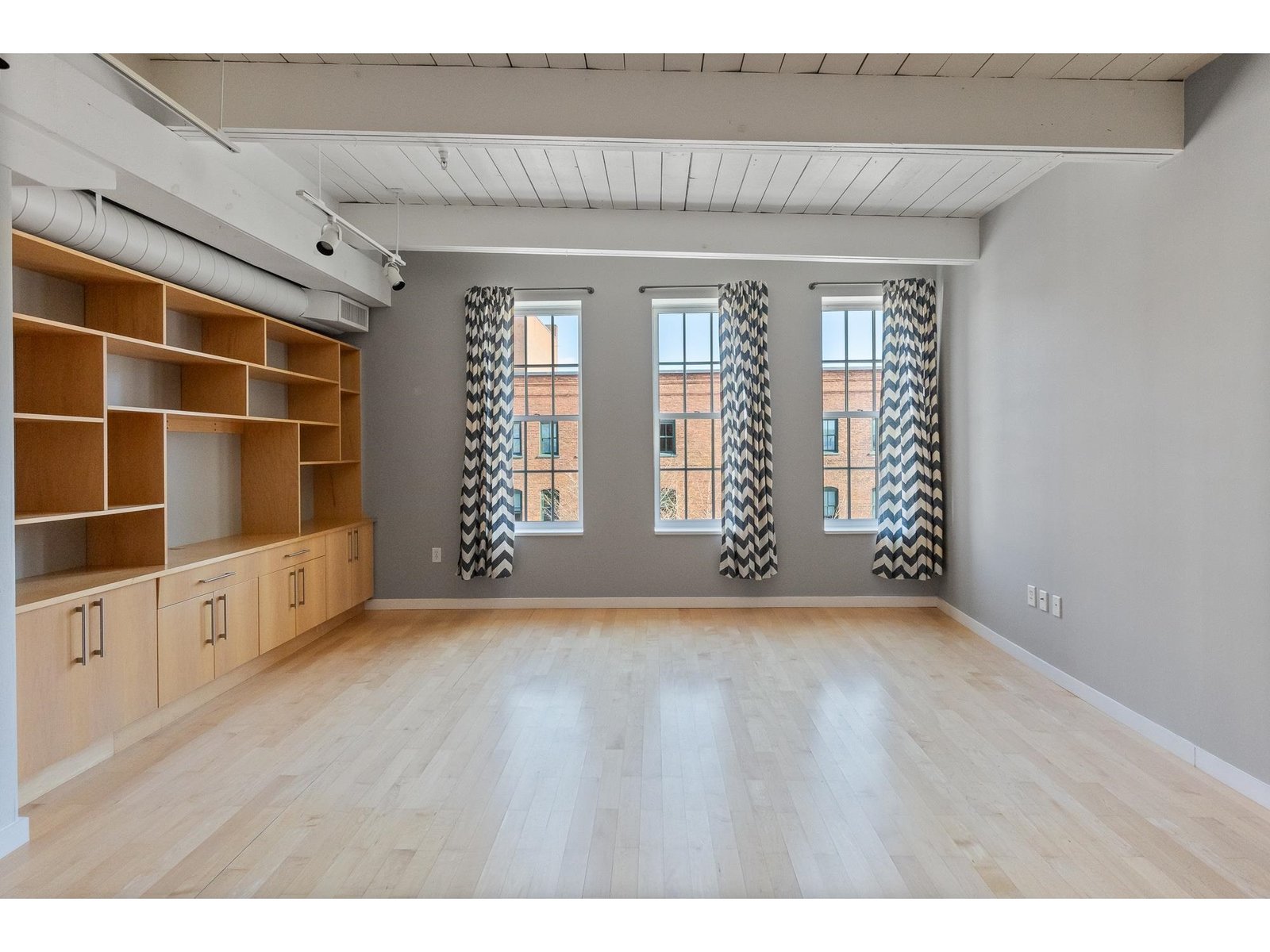 161 St Paul Street, Unit 302