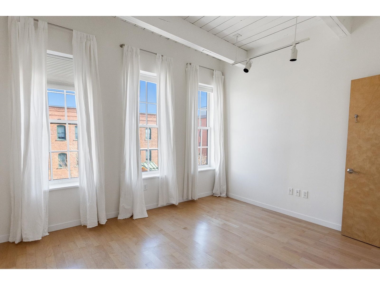 161 St Paul Street, Unit 302