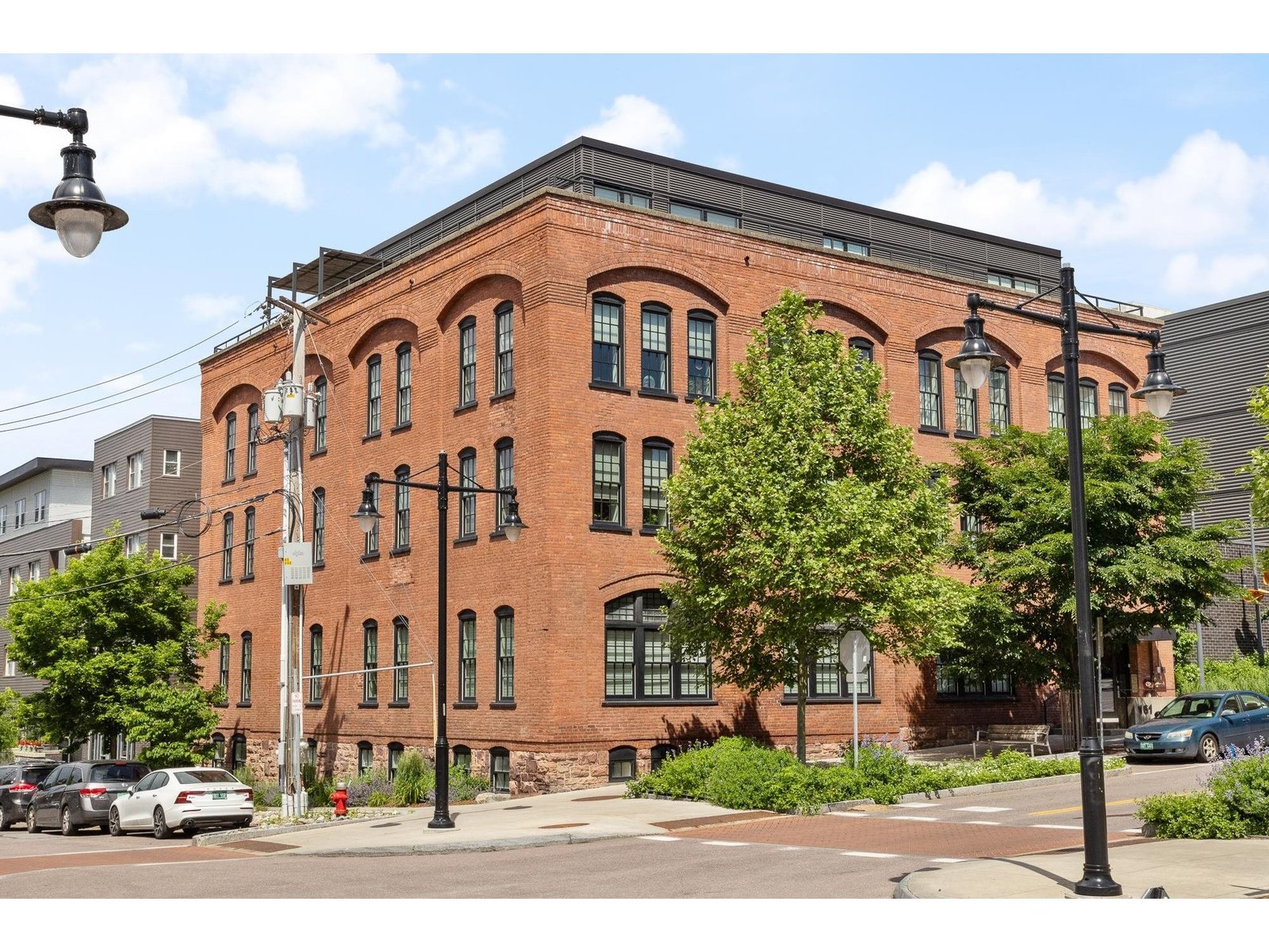 161 St Paul Street, Unit 302