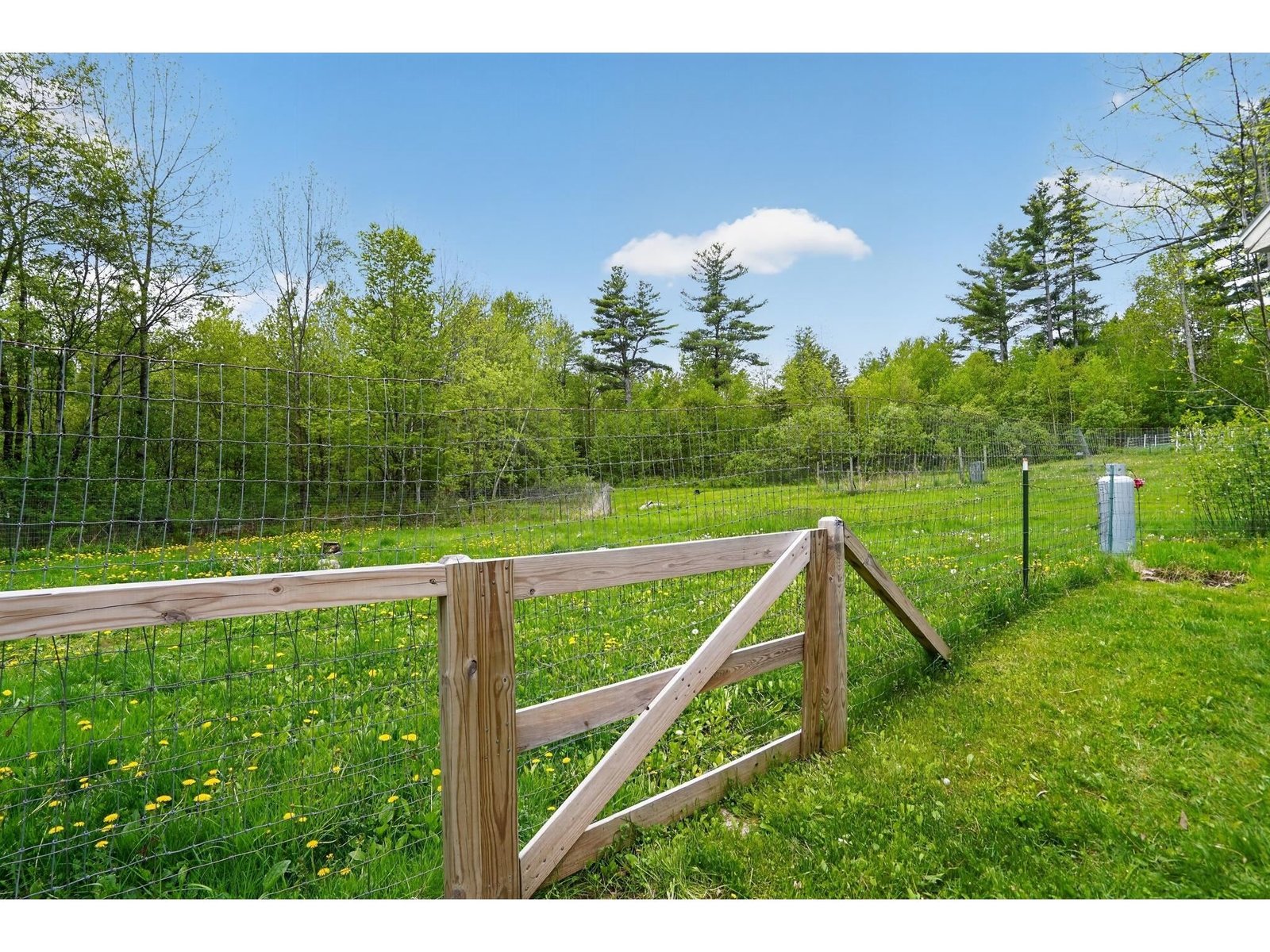 1610 Carlisle Hill Road