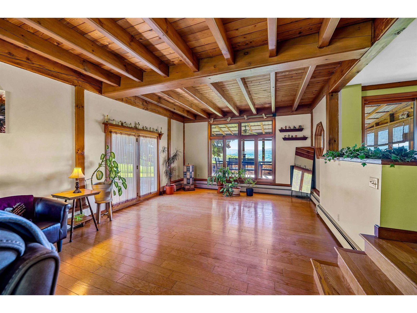 1614 McGlynn Road