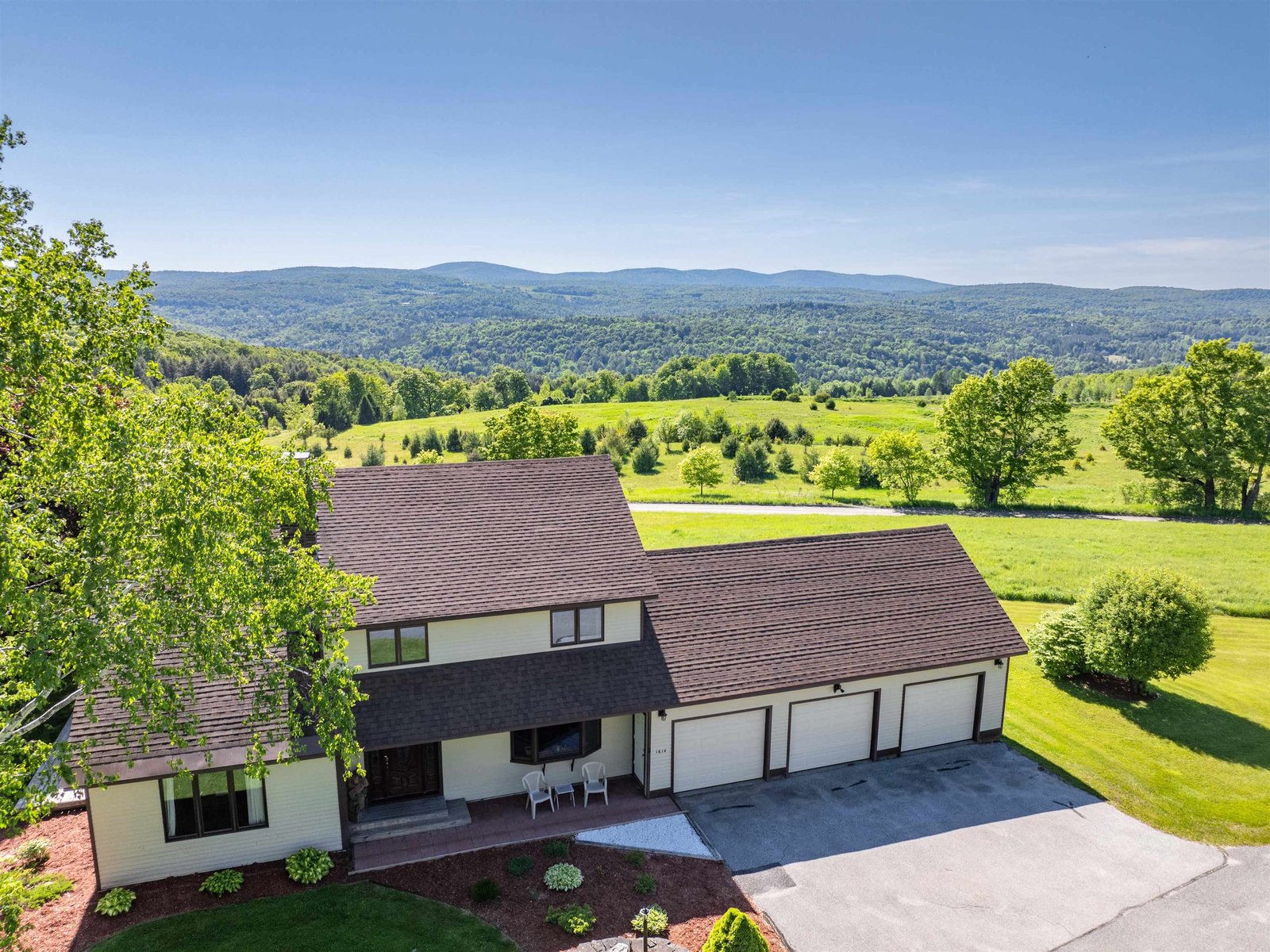 1614 McGlynn Road