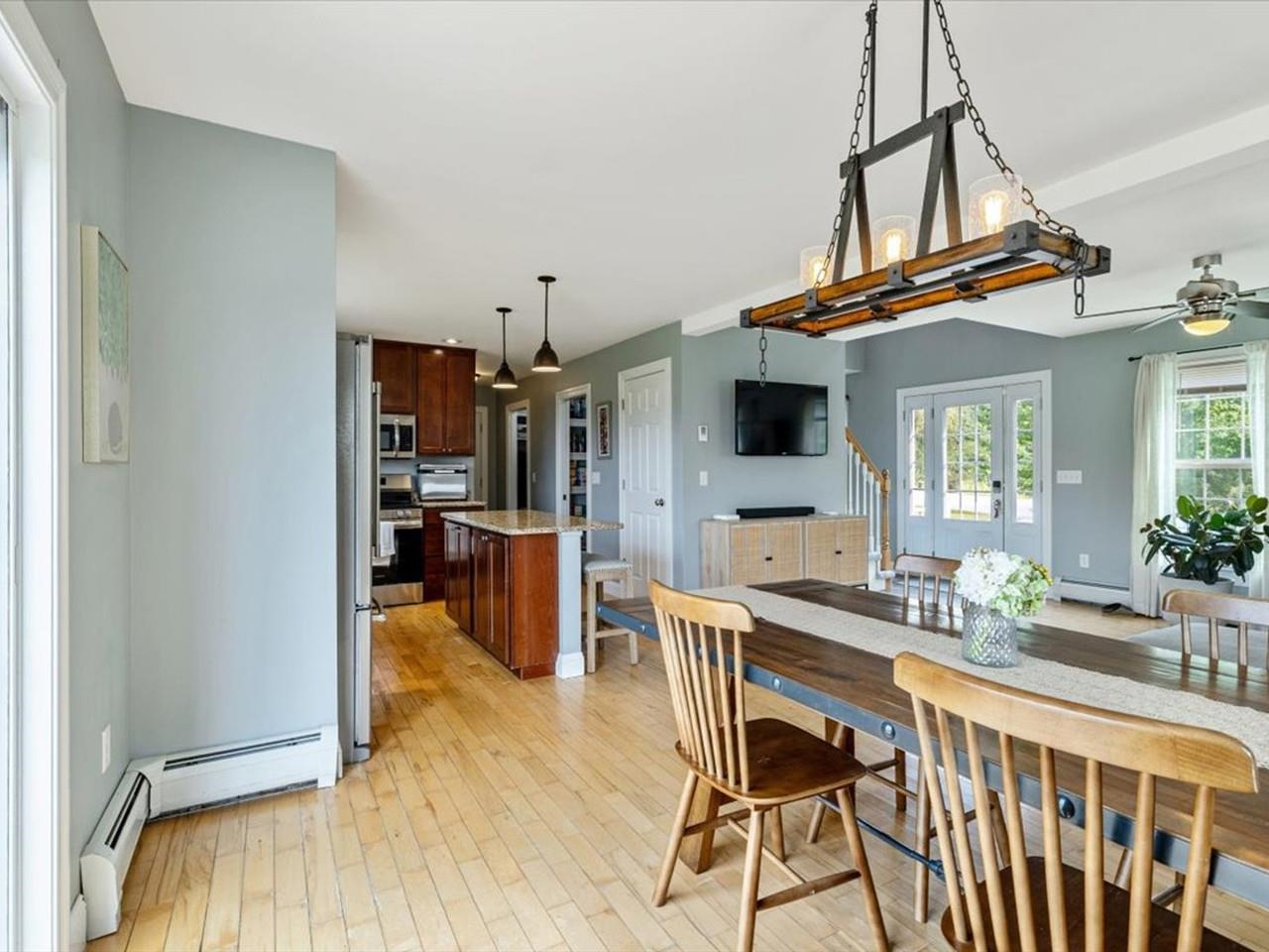 1618 Mill River Road