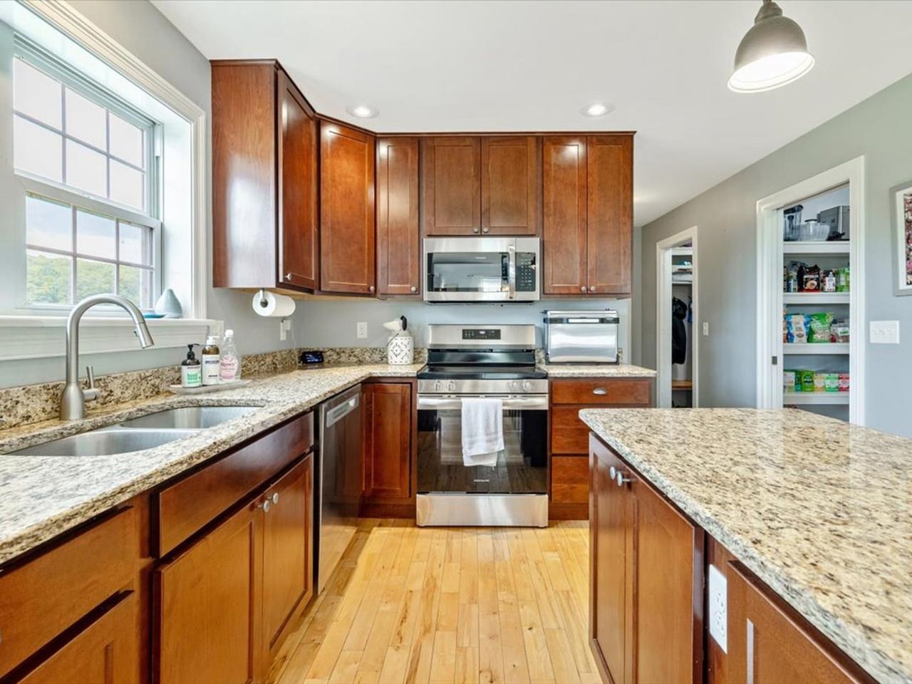 1618 Mill River Road