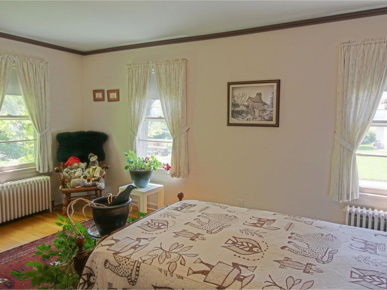 Bedroom with Hardwood Floor