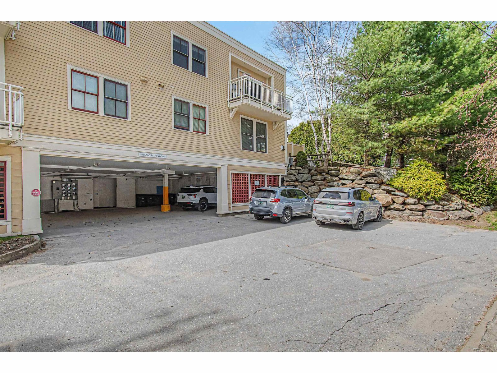 162 South Main Street, Unit 3D