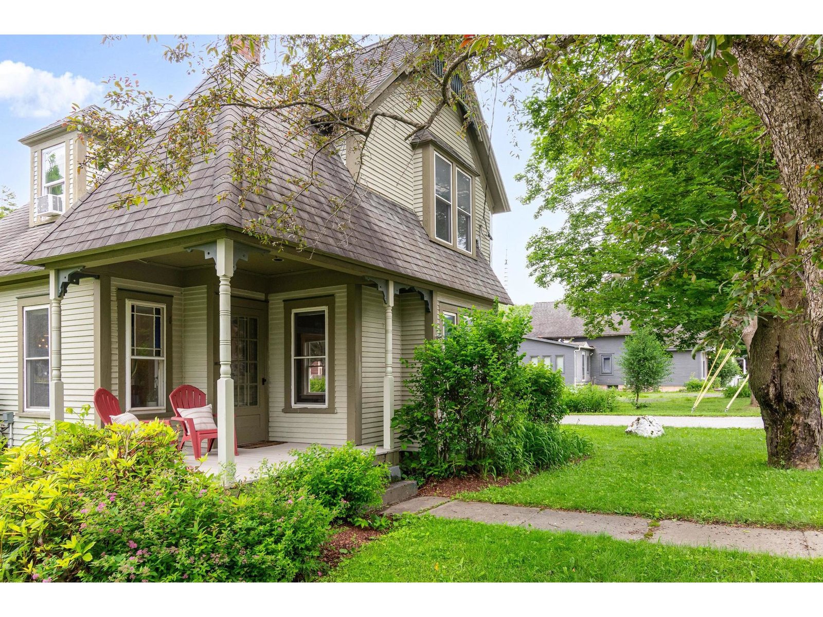 162 South Main Street