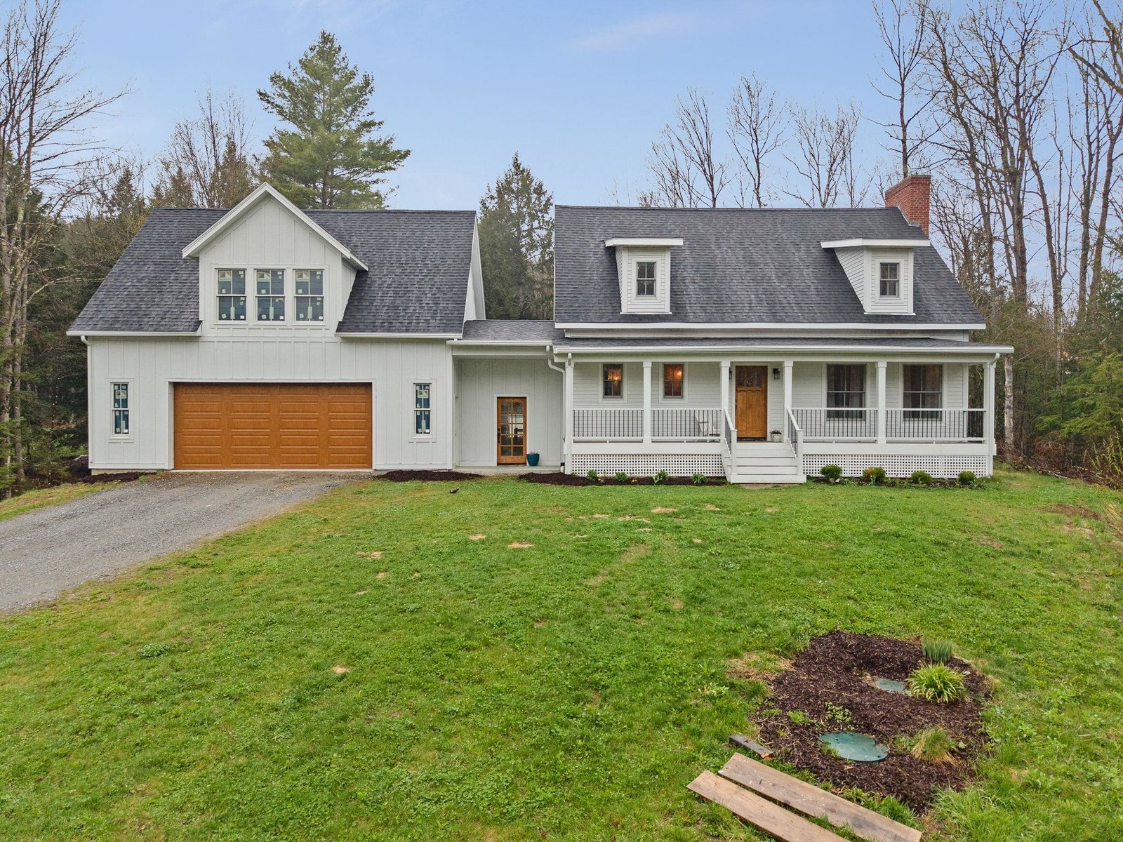 163 E Countryside Road