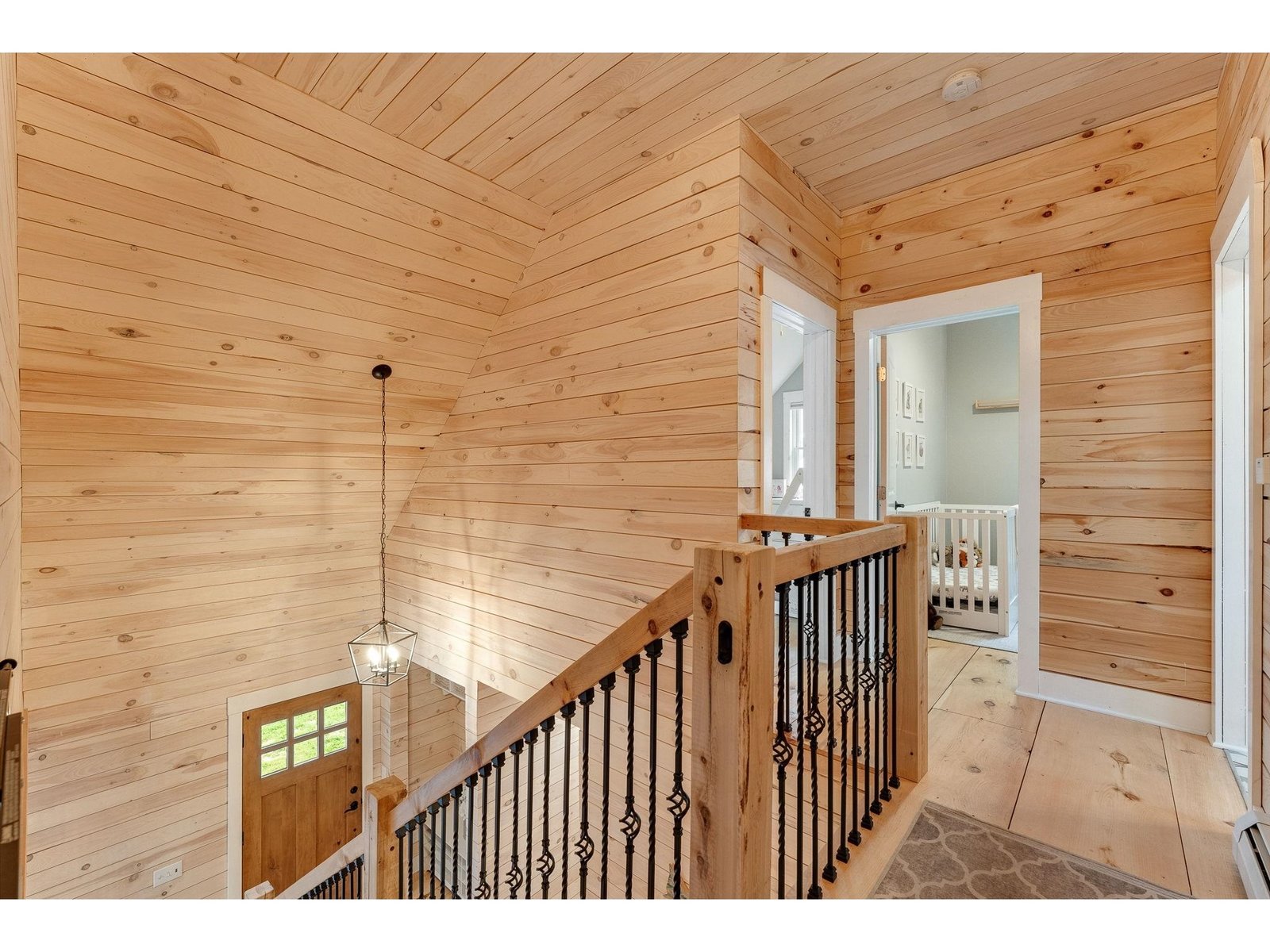 163 E Countryside Road