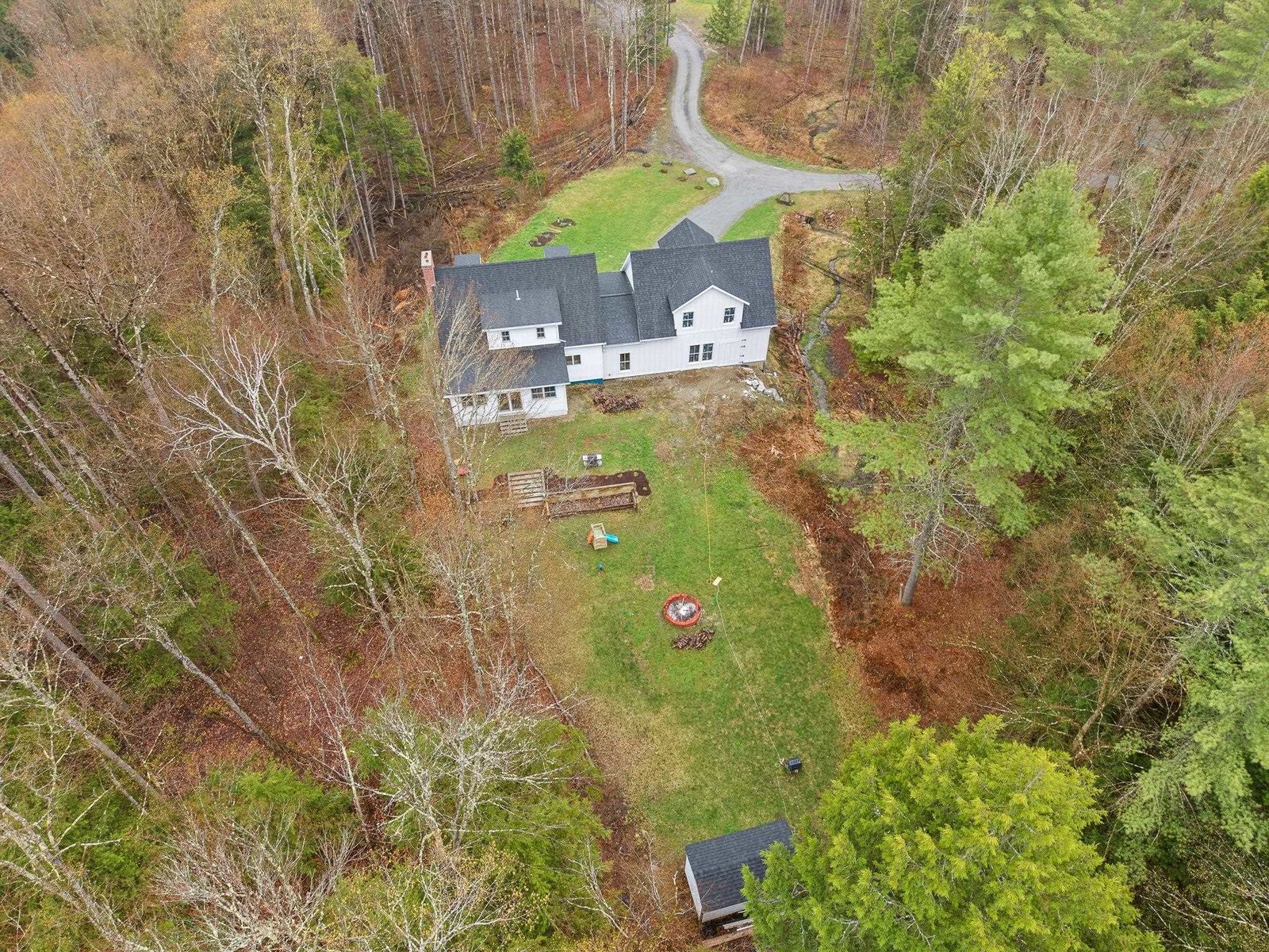 163 E Countryside Road
