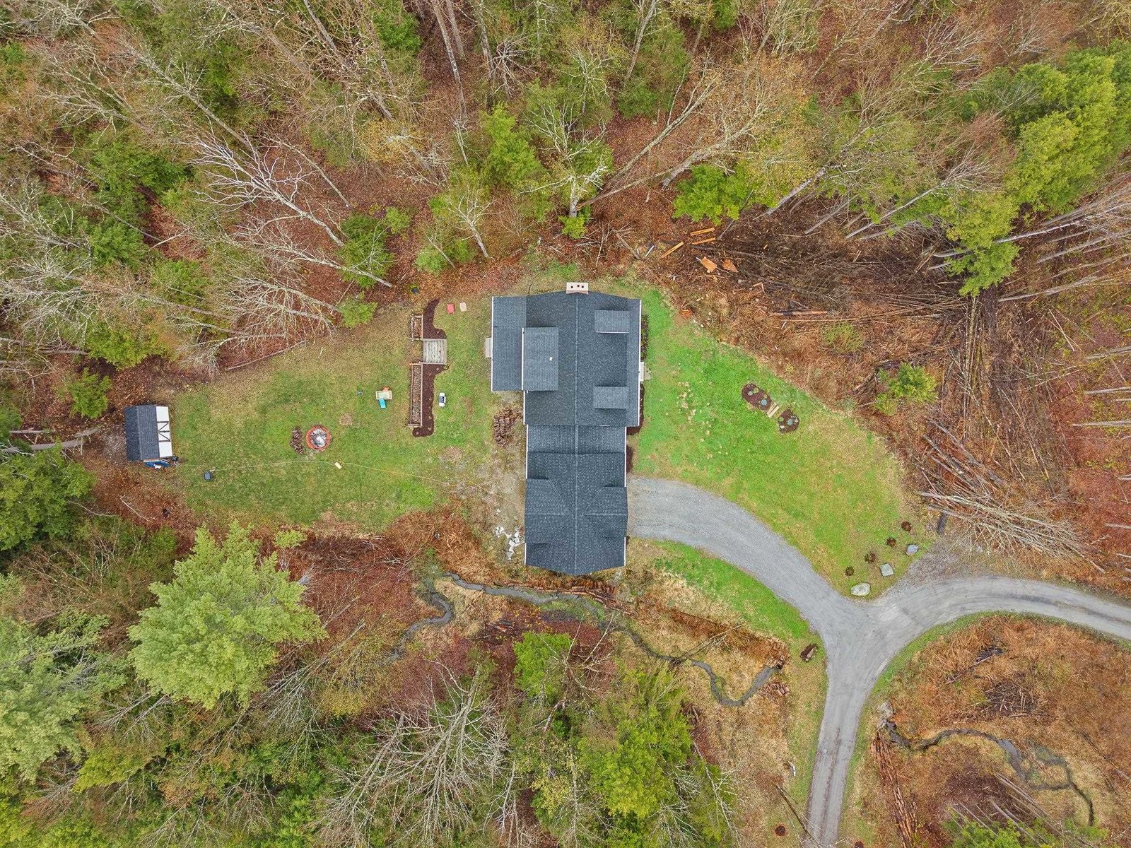 163 E Countryside Road