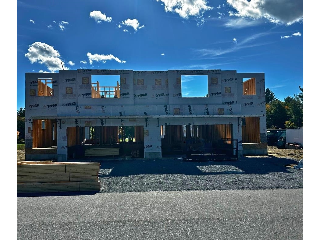 163 Greenbrook Circle, Unit 40