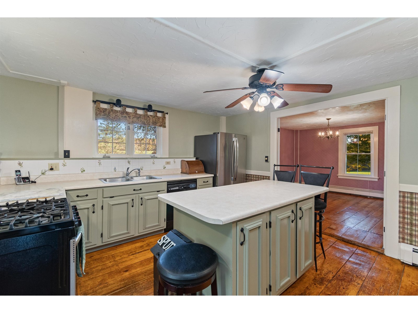 1632 Bradley Road