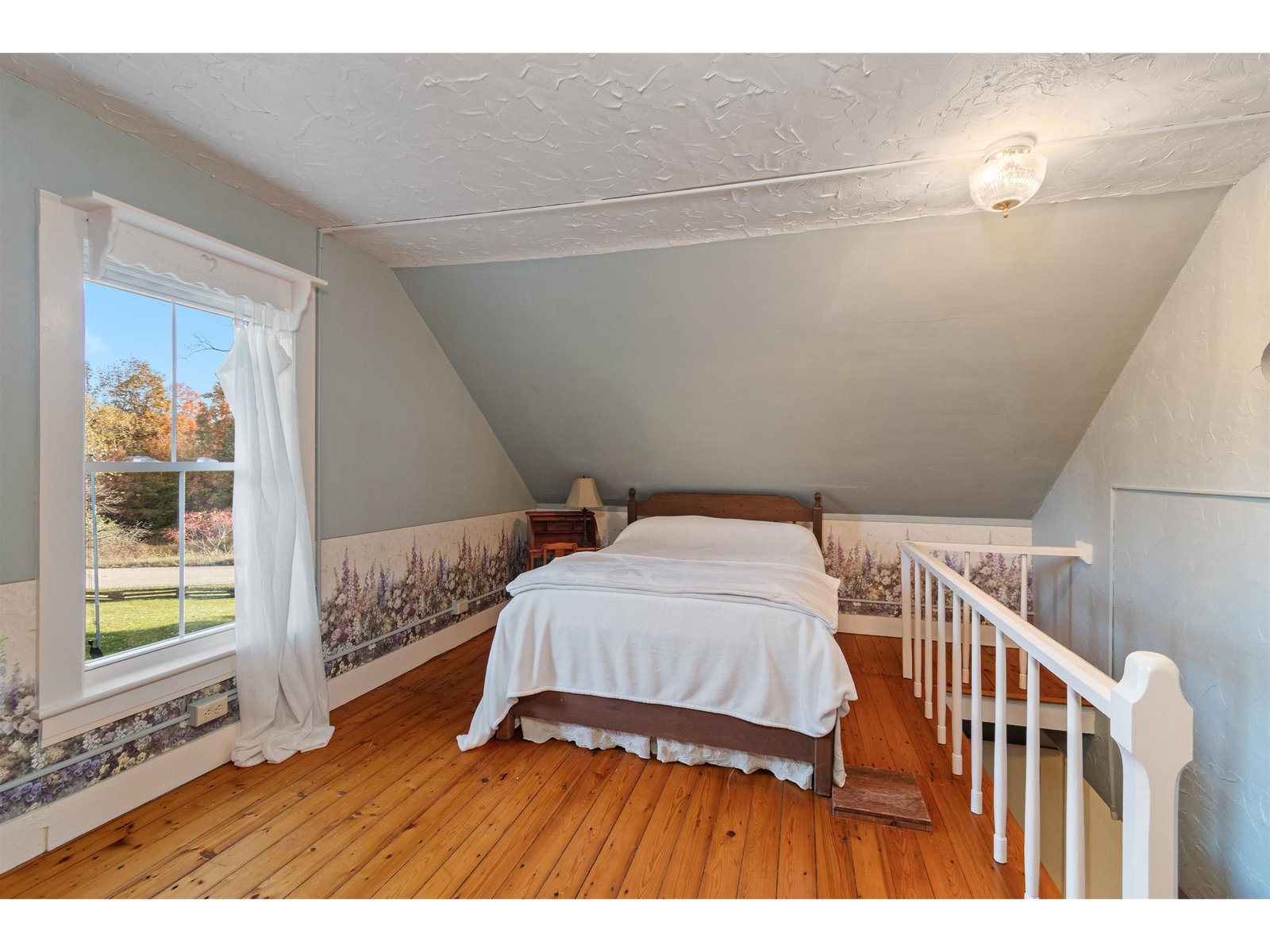 1632 Bradley Road