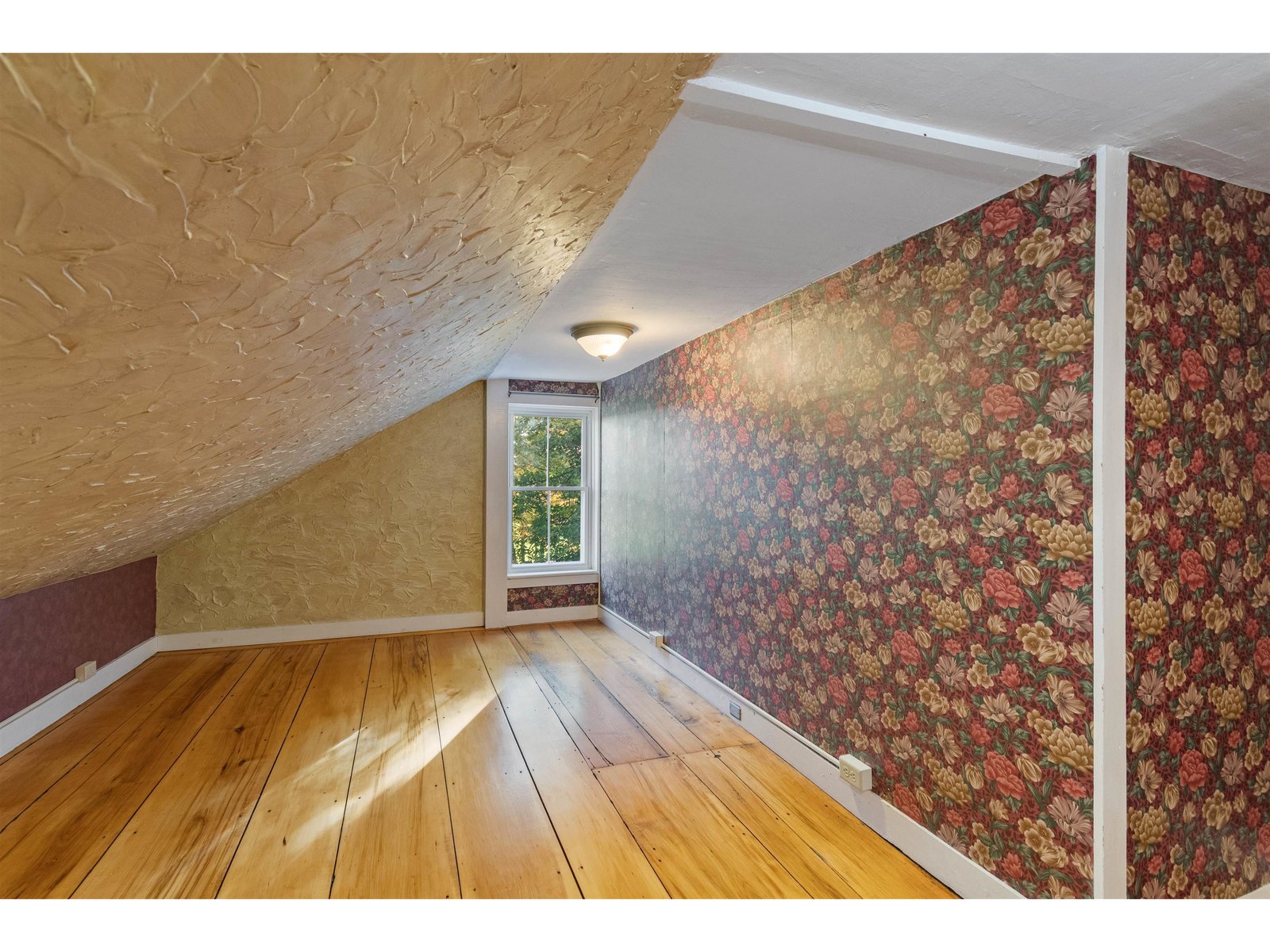 1632 Bradley Road
