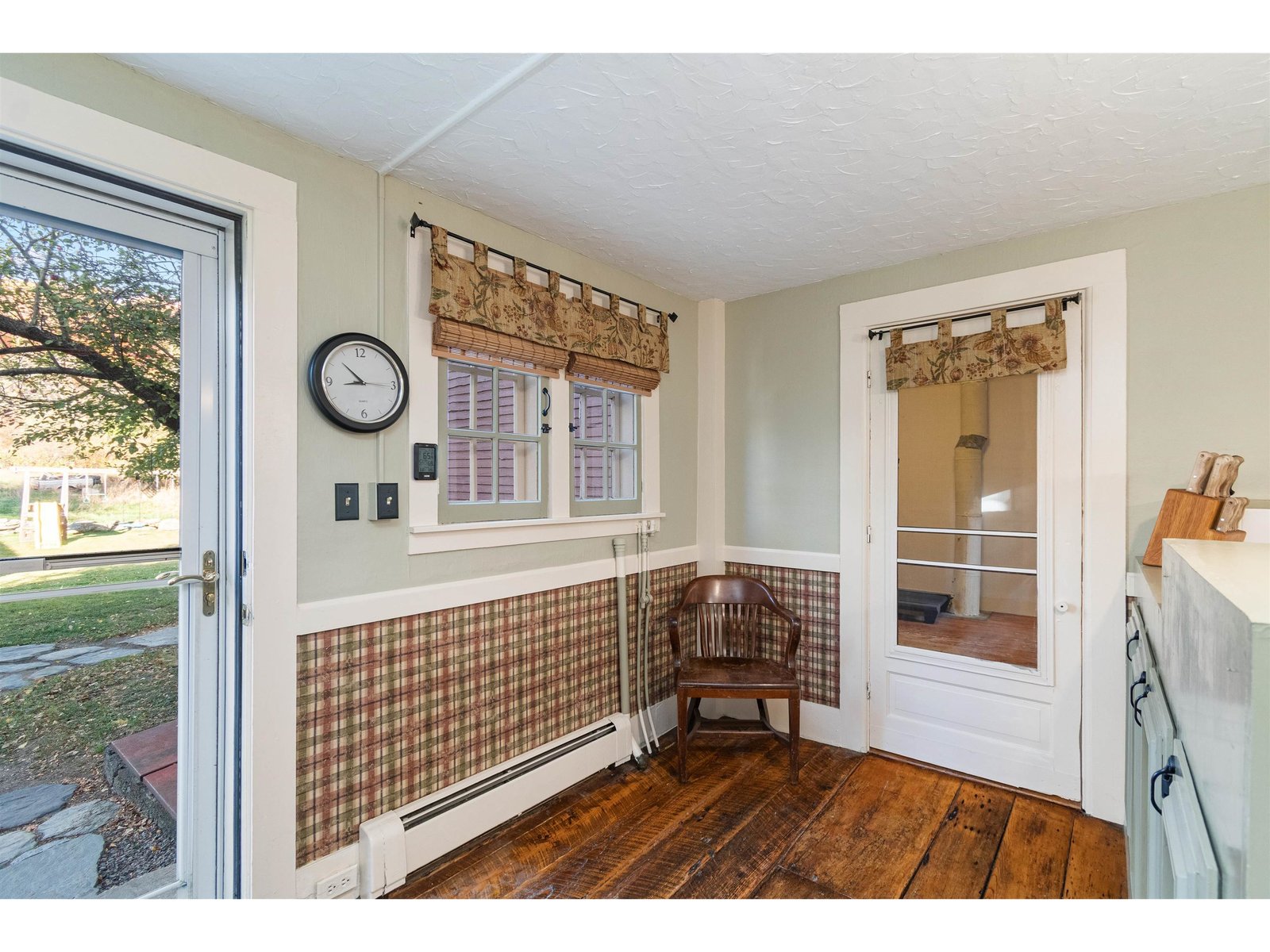 1632 Bradley Road
