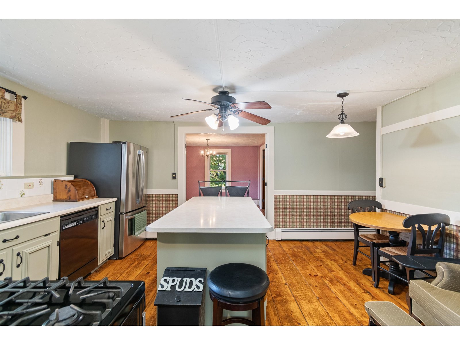 1632 Bradley Road