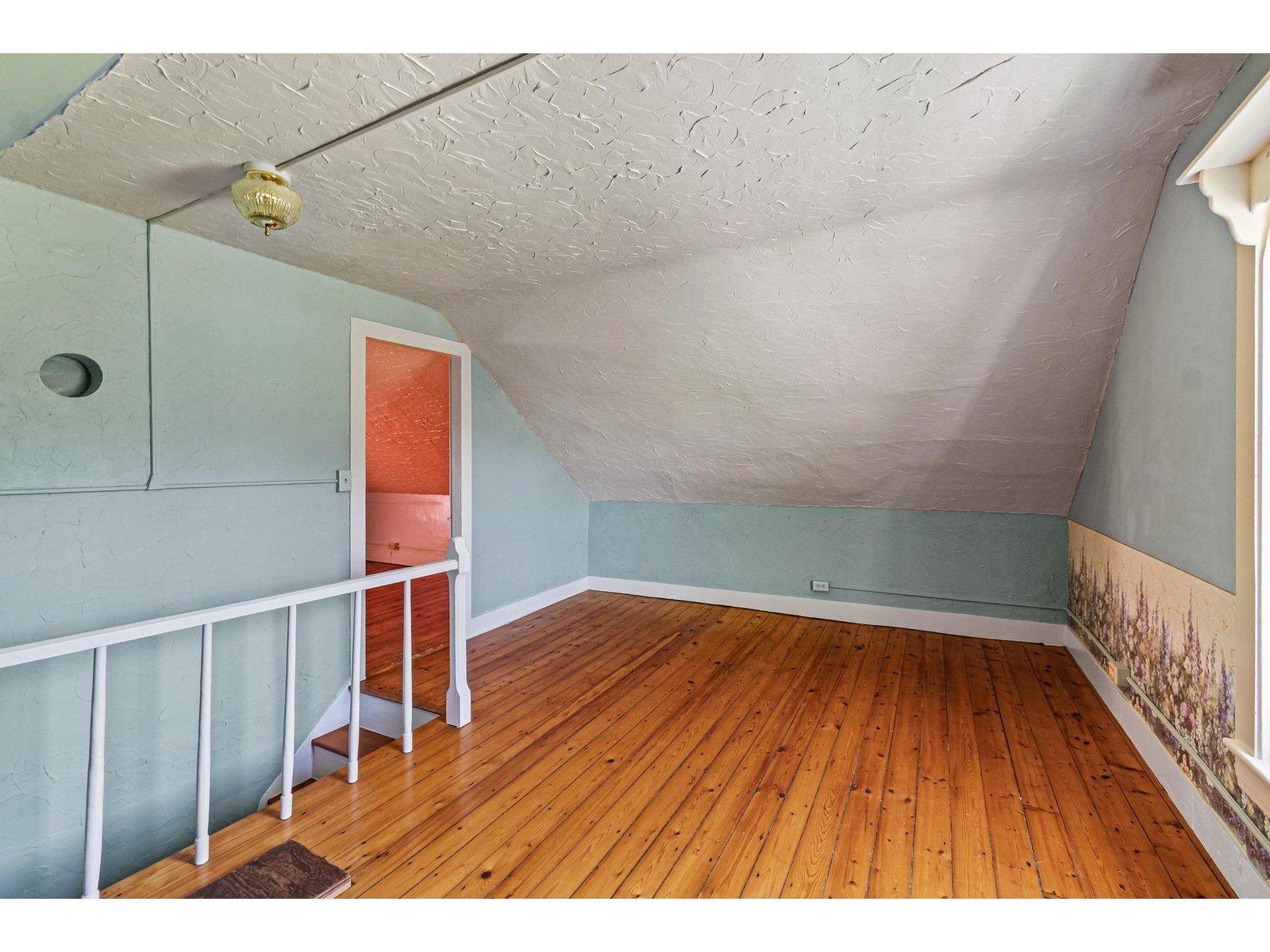 1632 Bradley Road