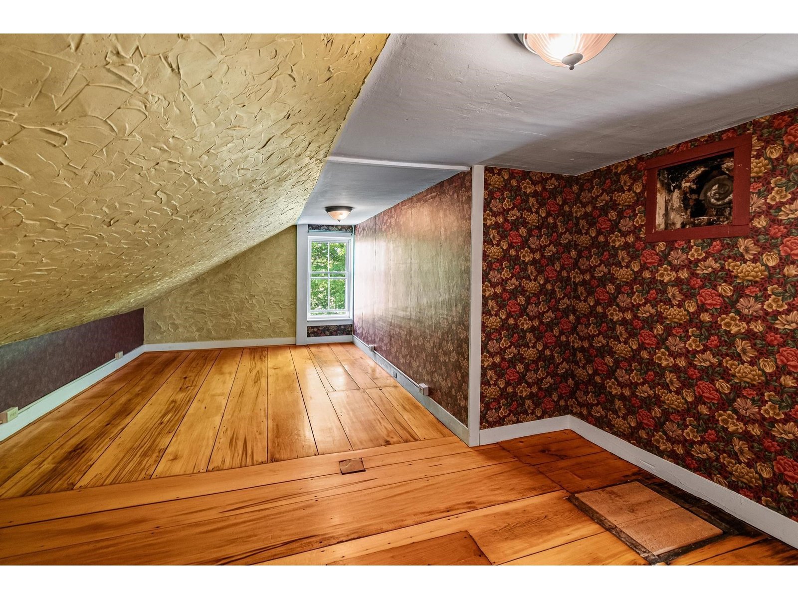 1632 Bradley Road