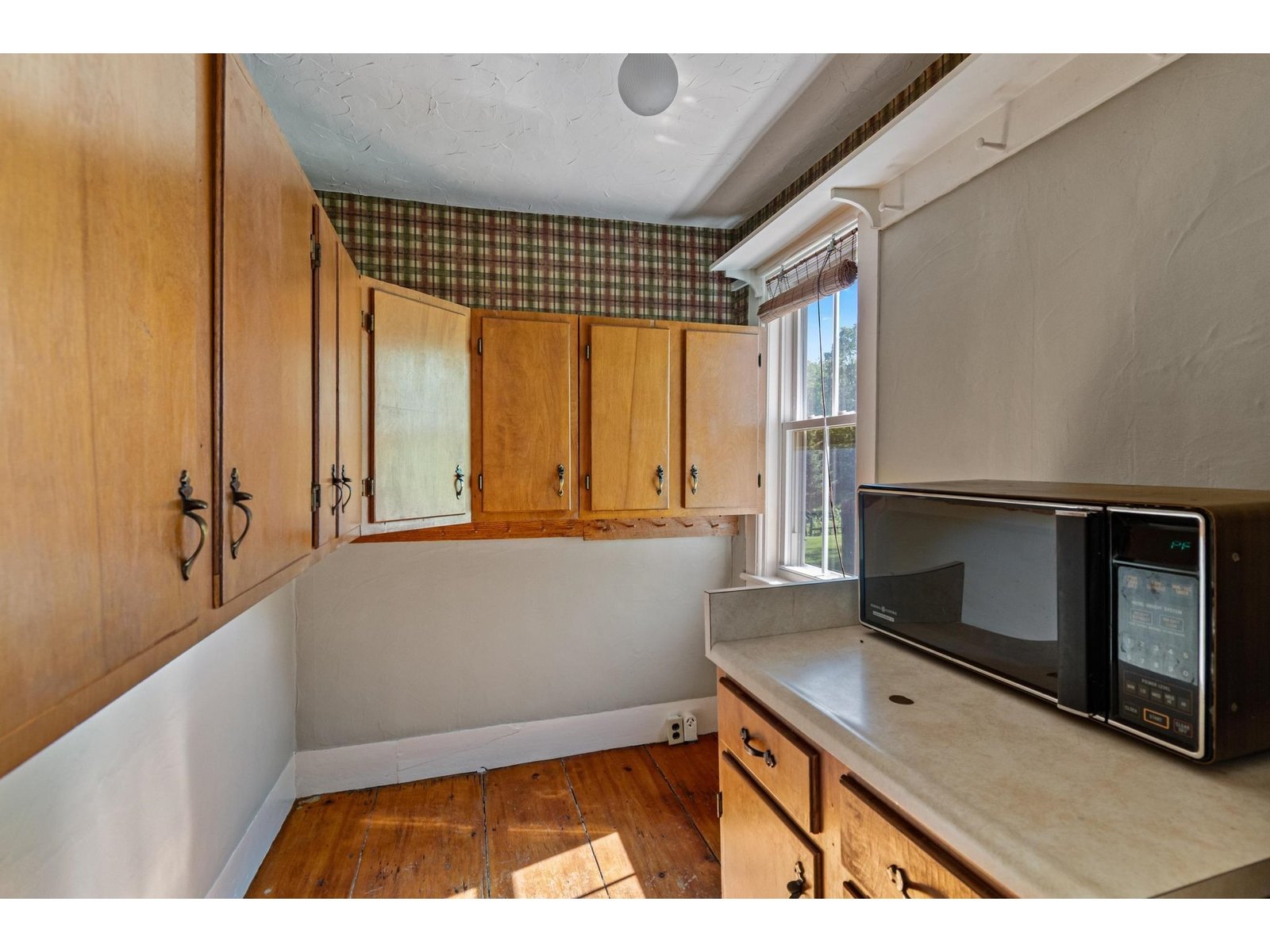 1632 Bradley Road