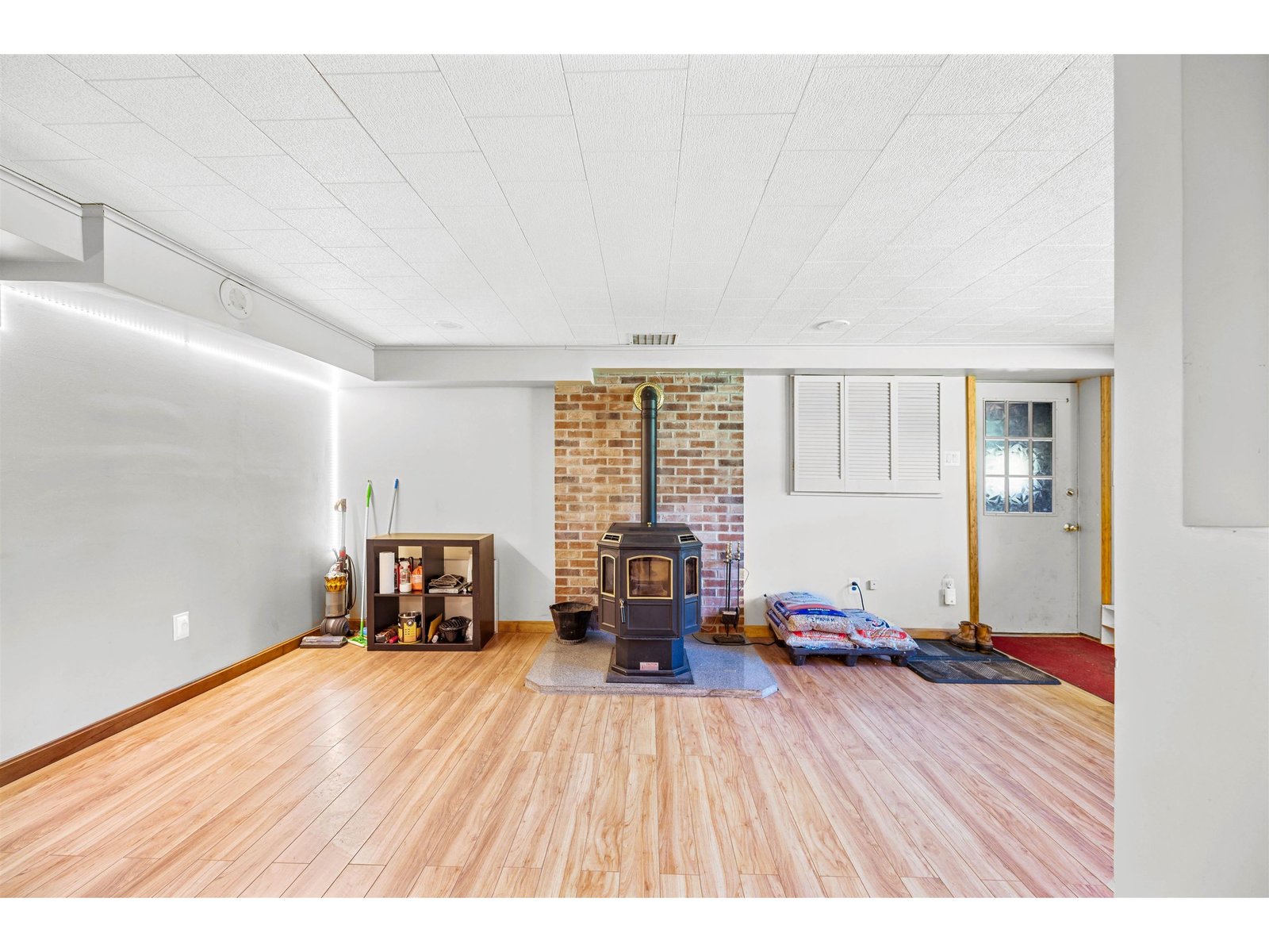 164 East Hill Road