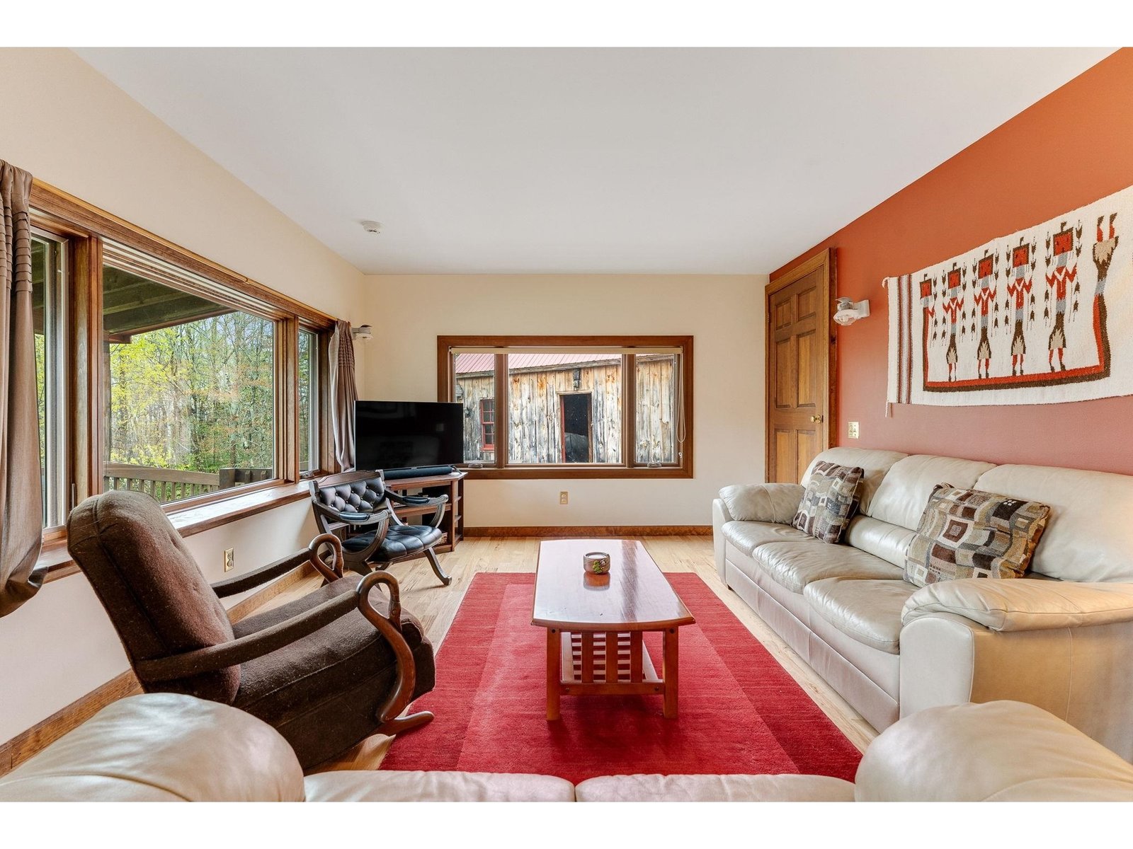 2nd living area