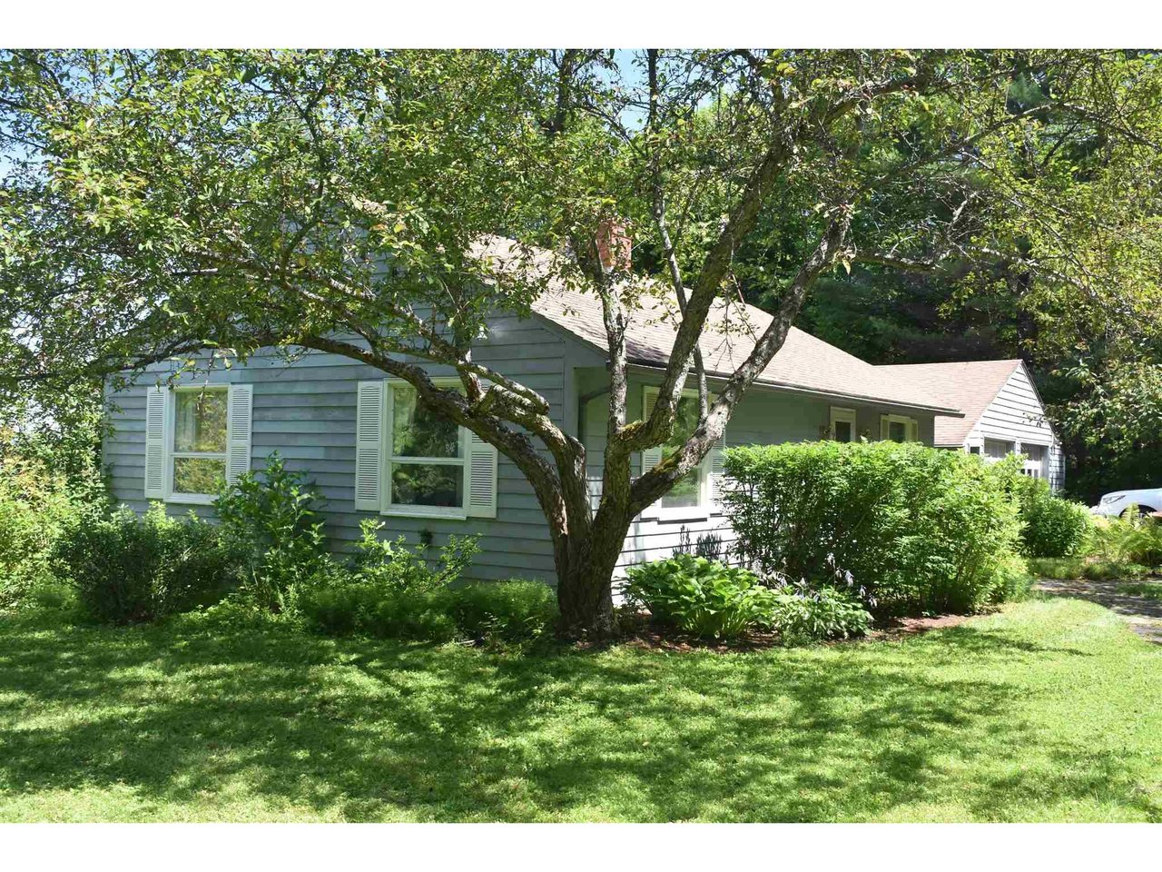 1642 Lower Road