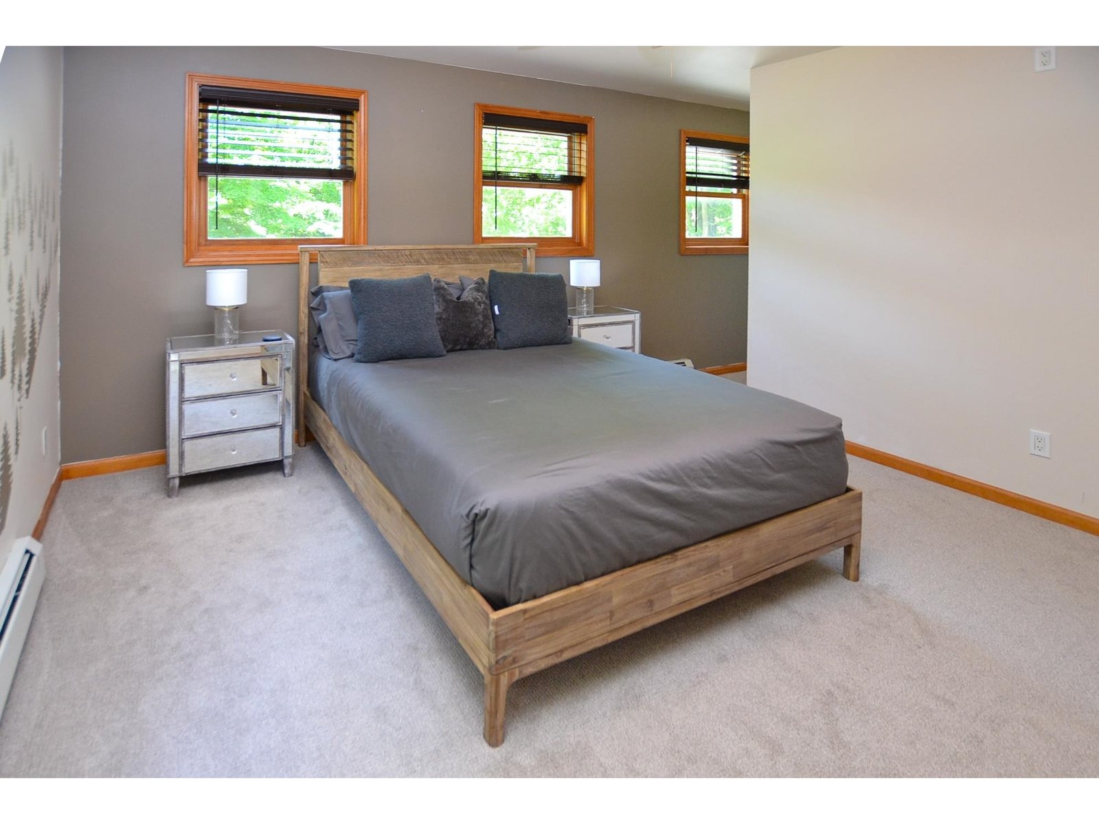 1642 Pucker Street, Unit 3