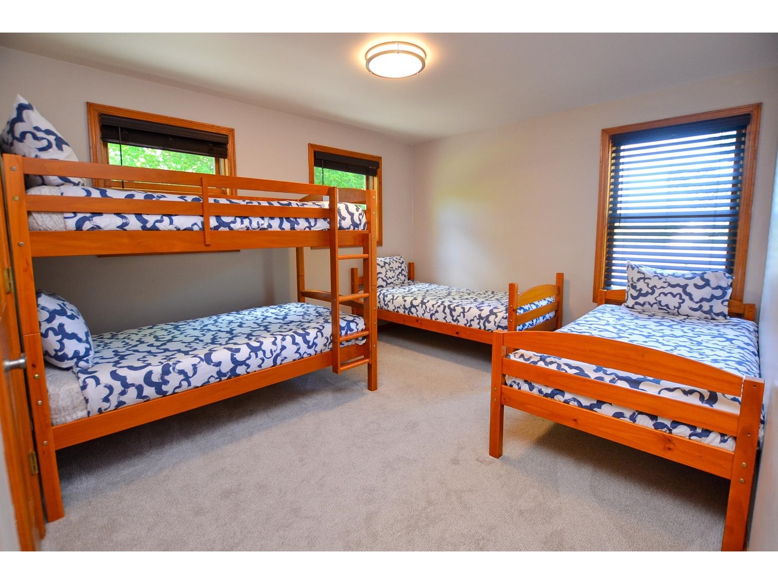 1642 Pucker Street, Unit 3