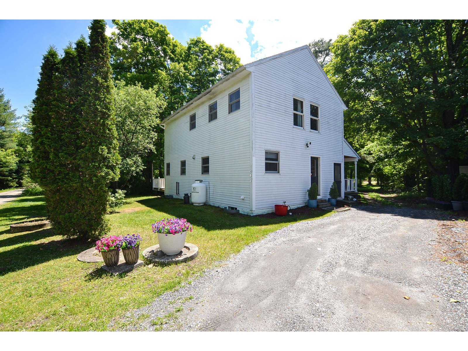 1642 Pucker Street, Unit 3