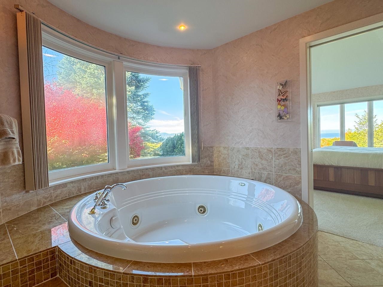 Jetted Tub