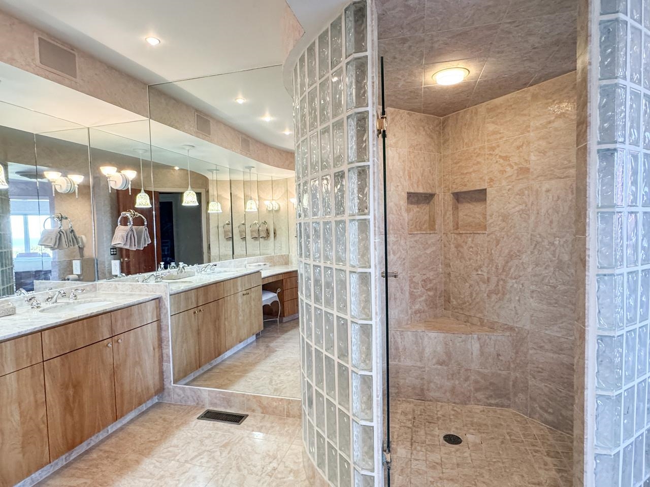 an Exquisite Primary Bath