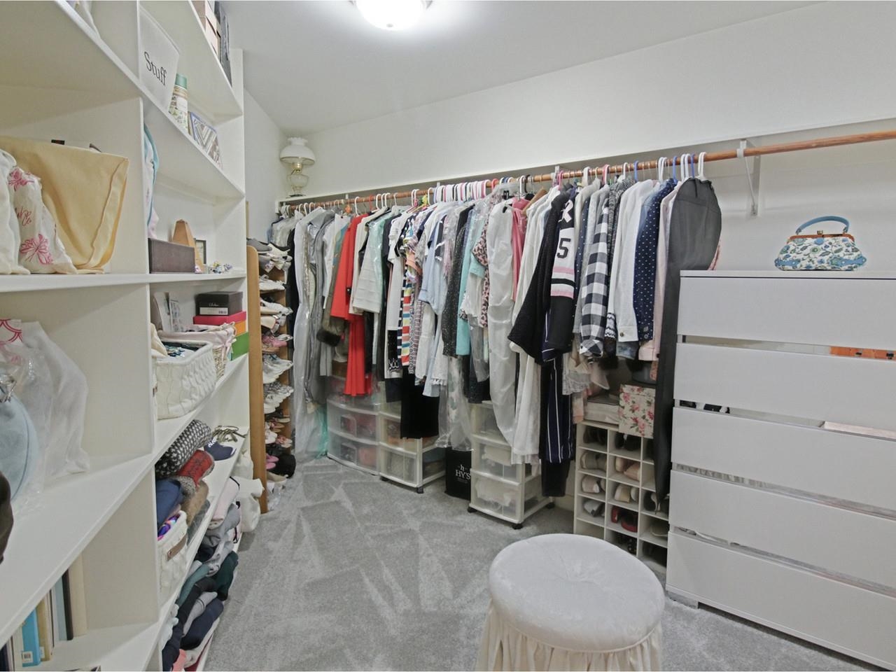Plus Walk-in Closet