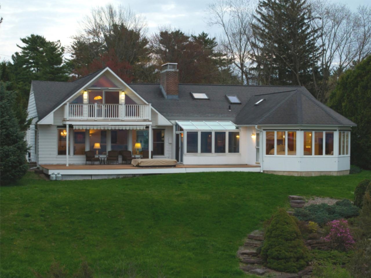 Beautiful Landscaping & Yard