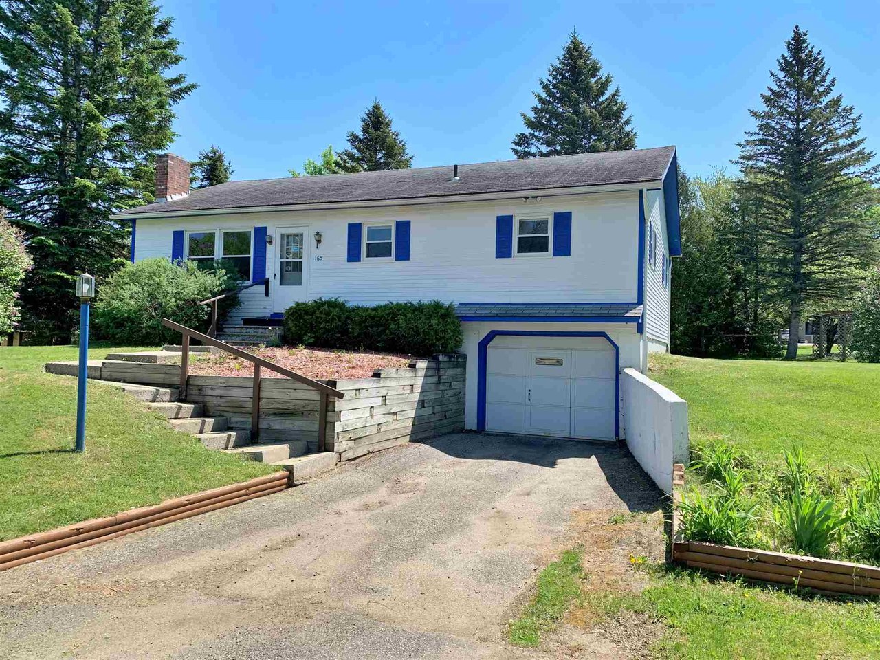165 Fernwood Circle