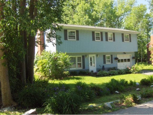 165 Lakeview Dr