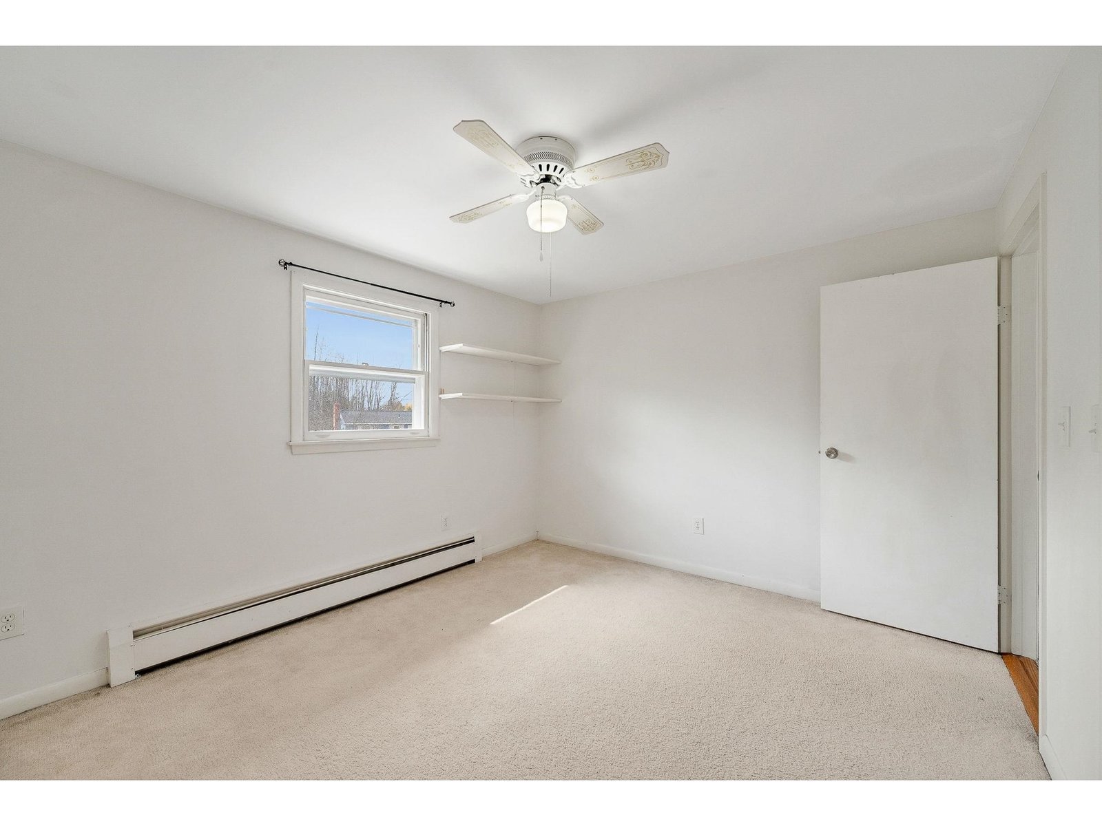 166 Lakeview Drive