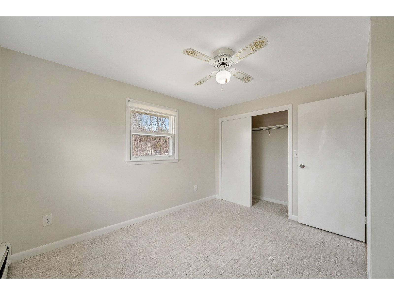 166 Lakeview Drive