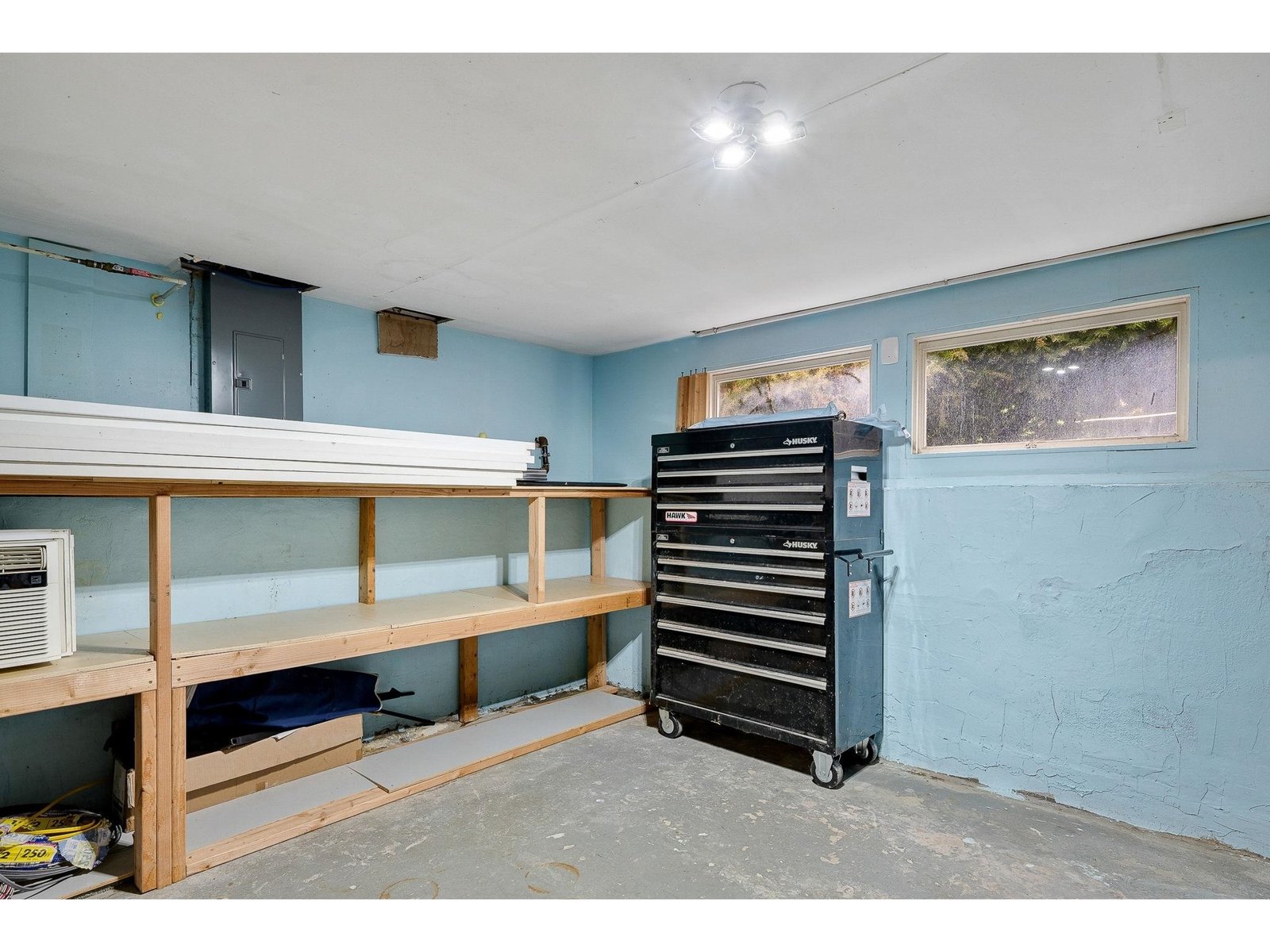 166 Lakeview Drive