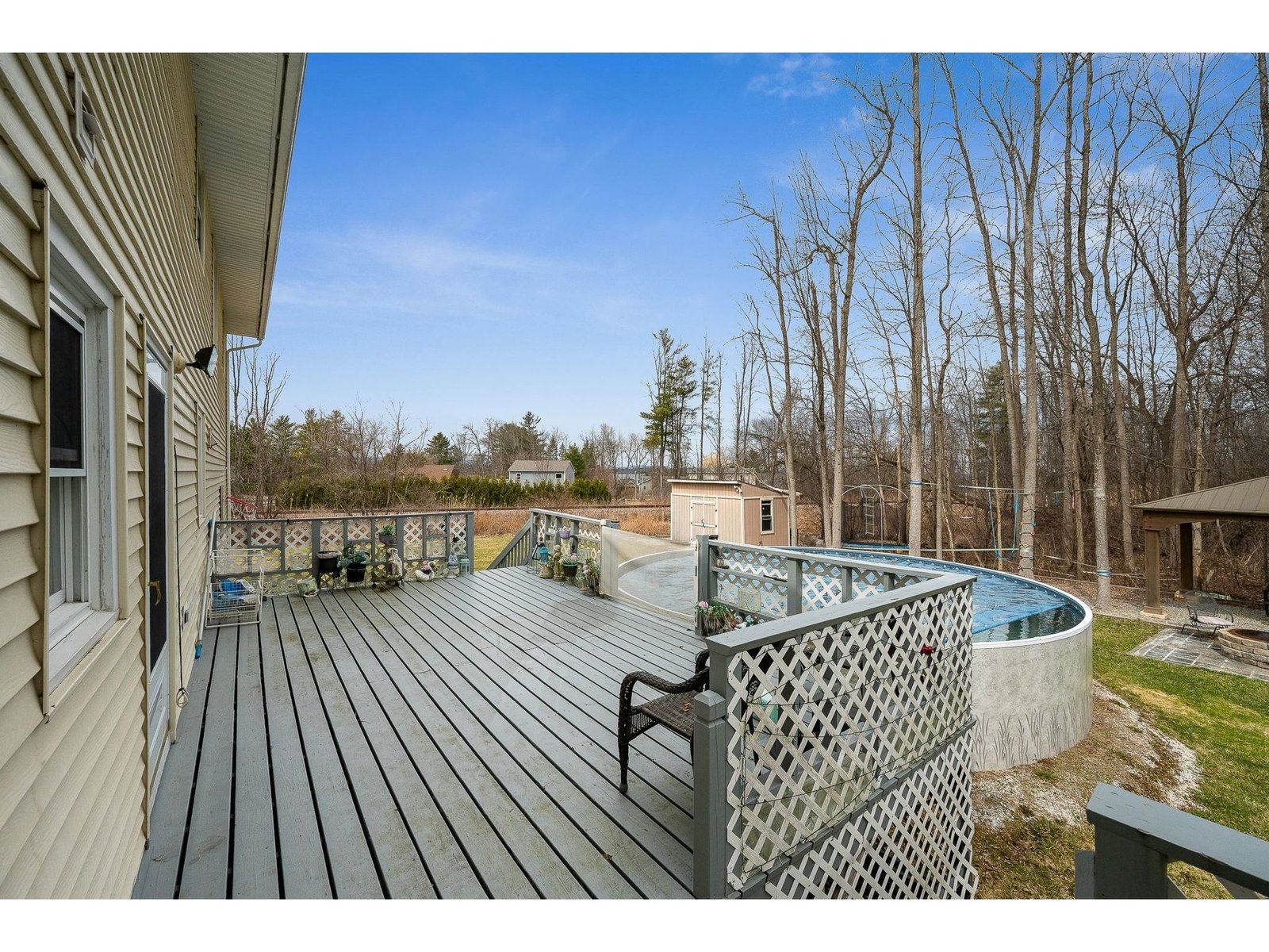 166 Lakeview Drive
