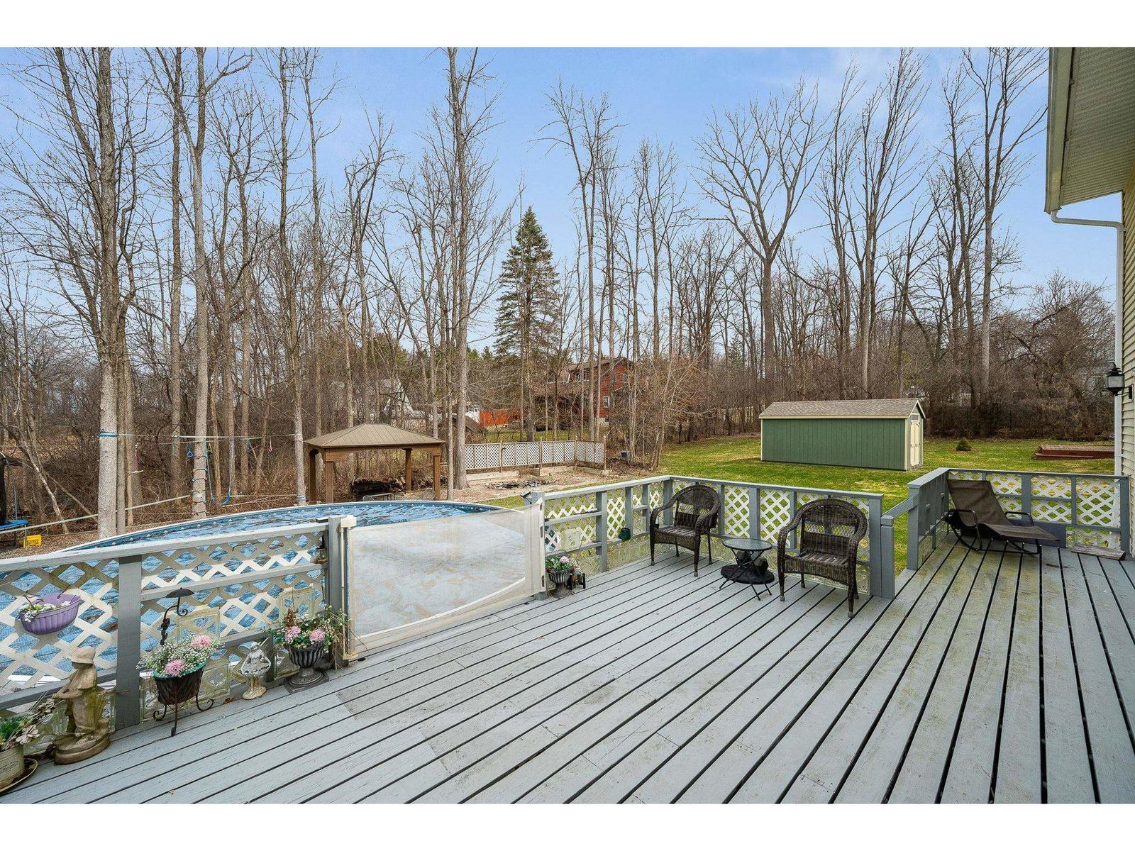 166 Lakeview Drive