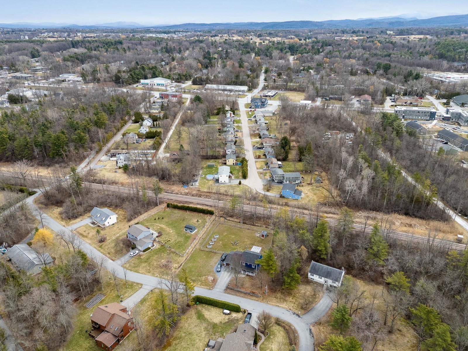 166 Lakeview Drive