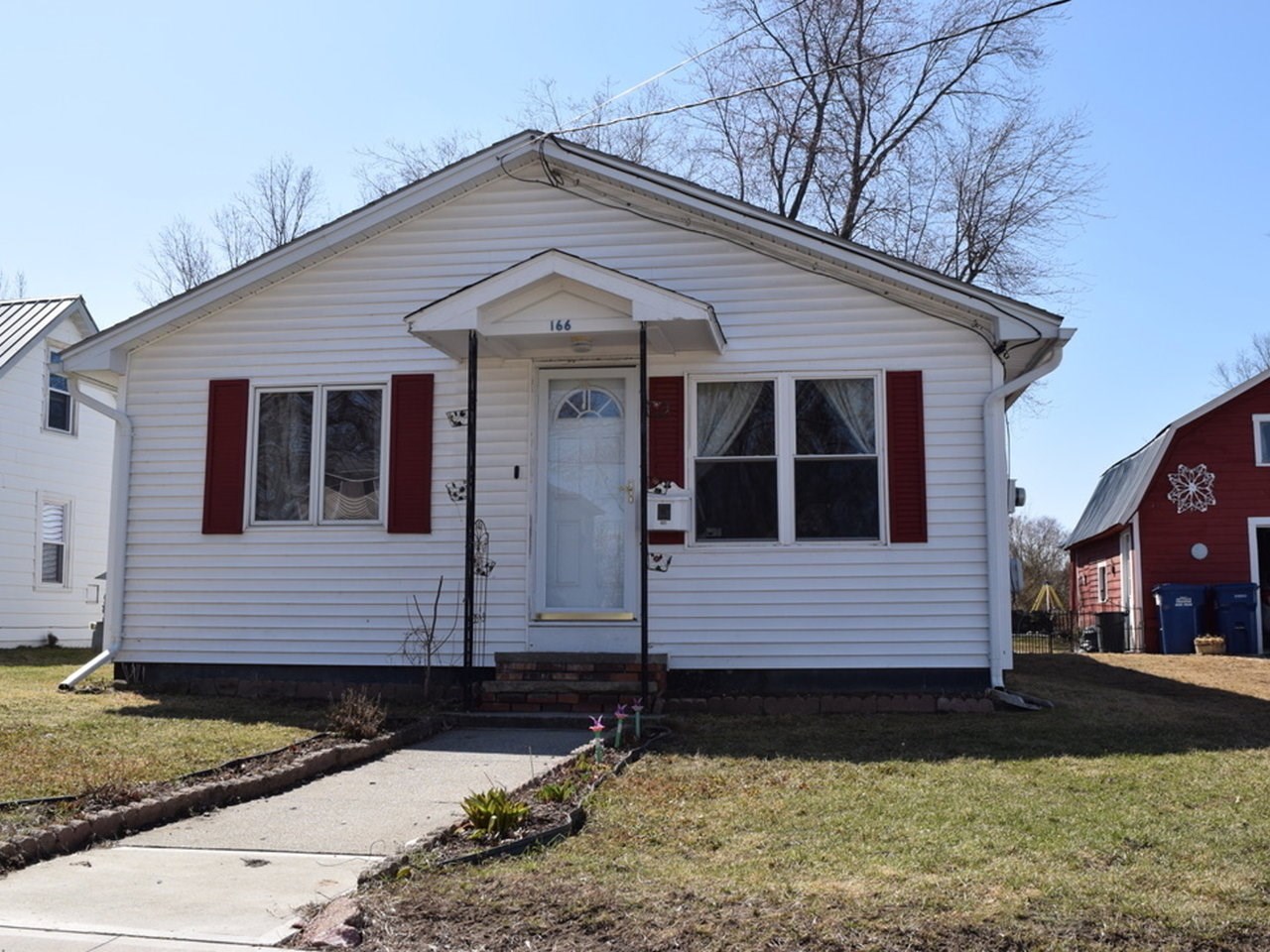 166 Pearl Street