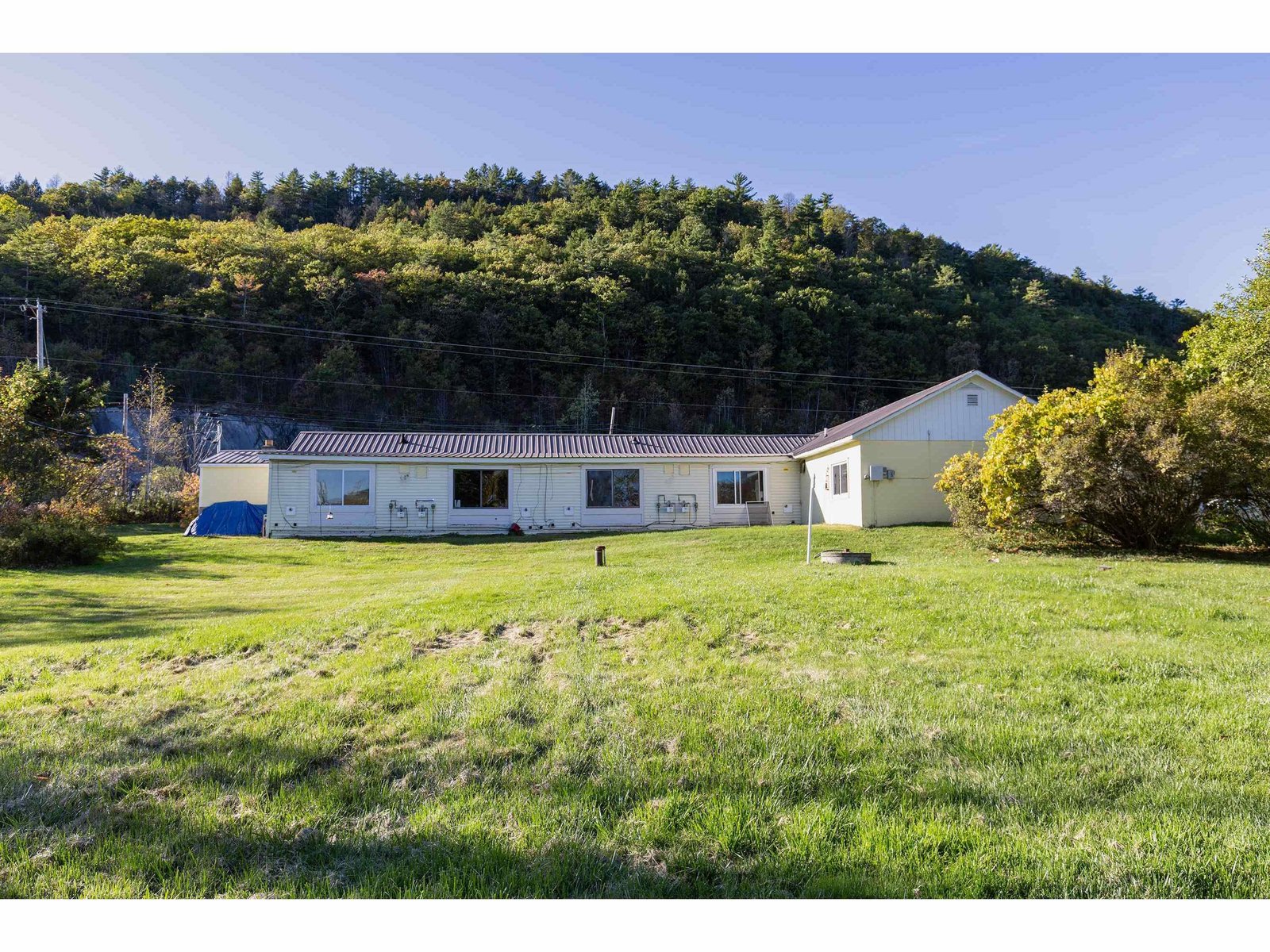 1675 US Route 5 South