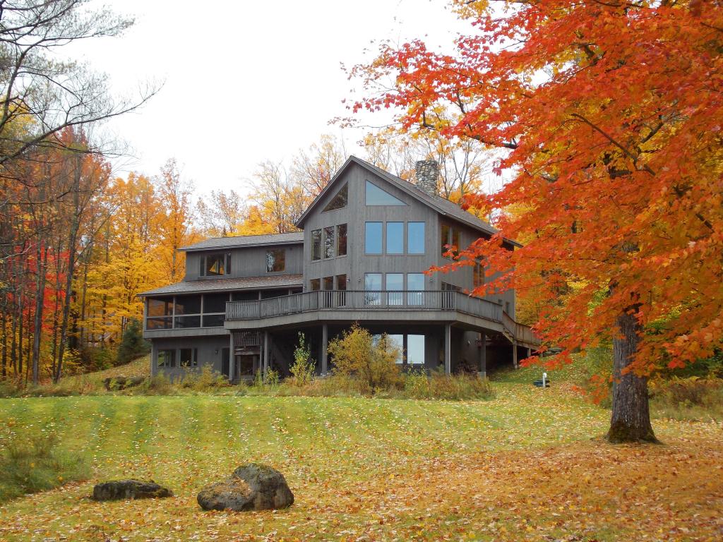 168 Maple Croft