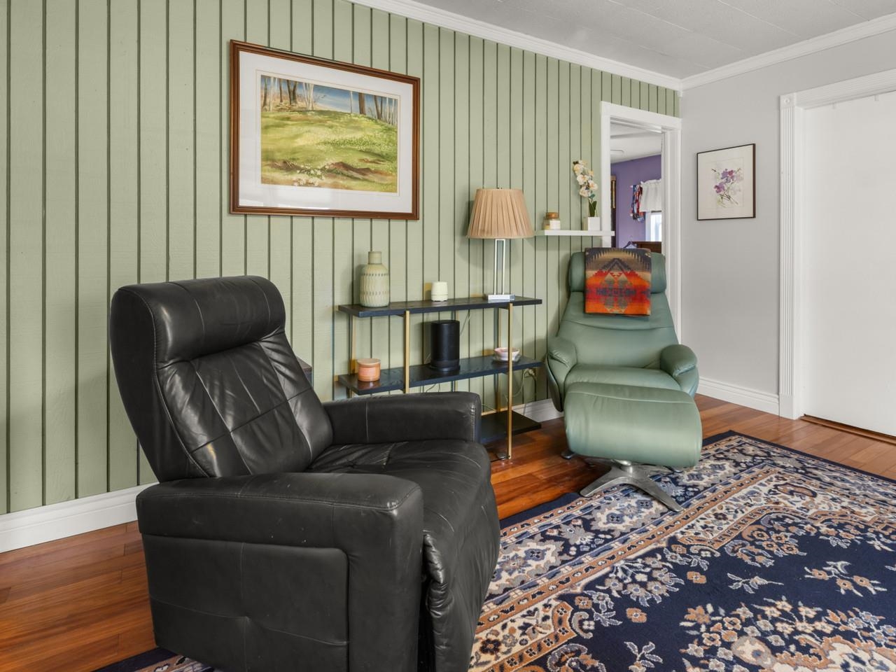 168 Place Road West