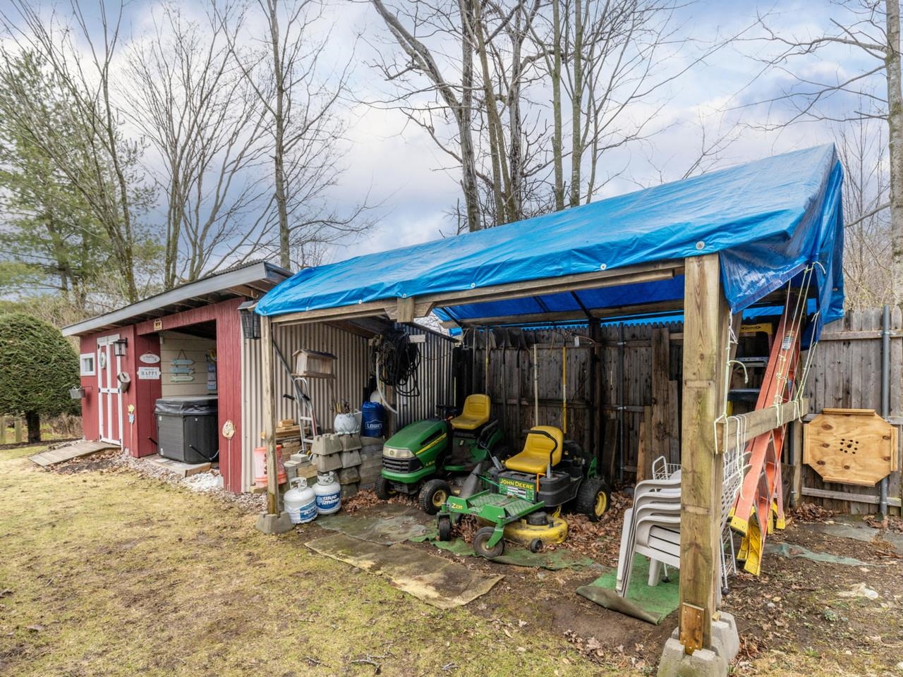168 Place Road West