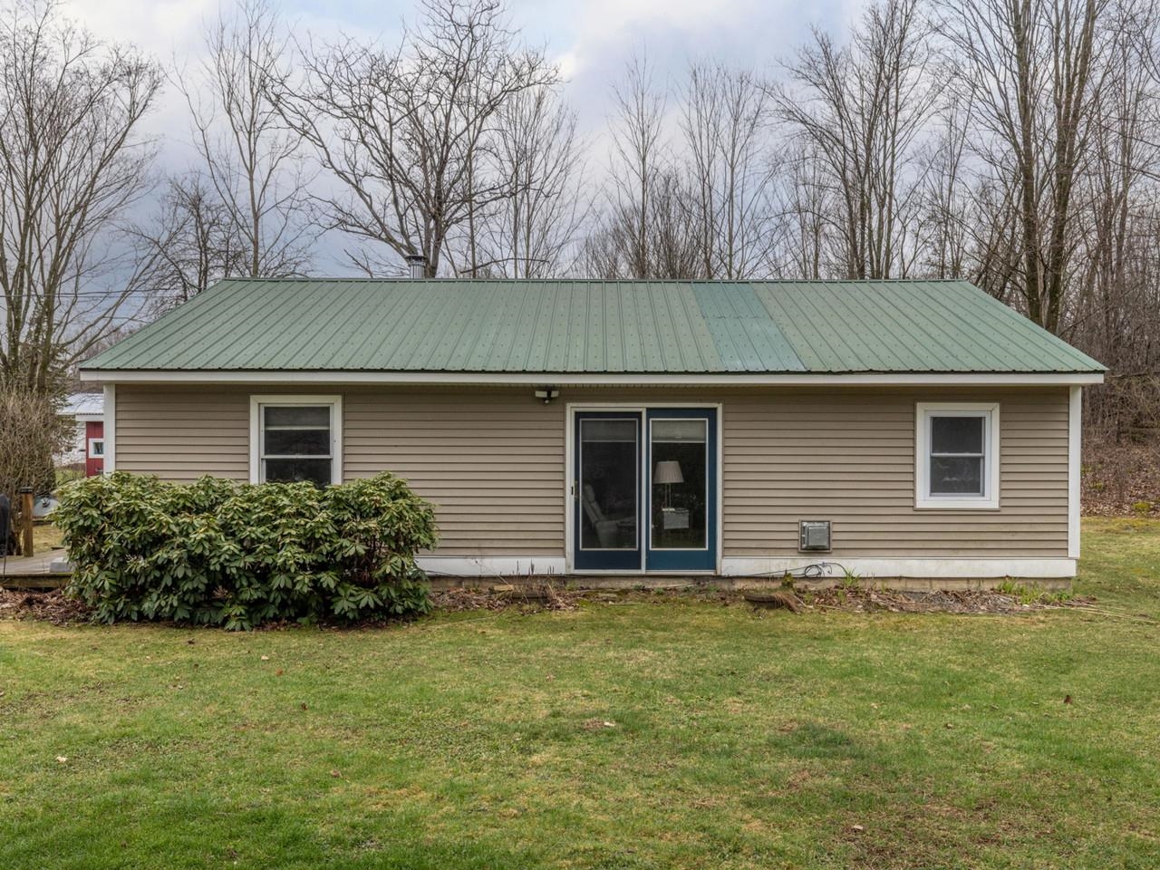 168 Place Road West