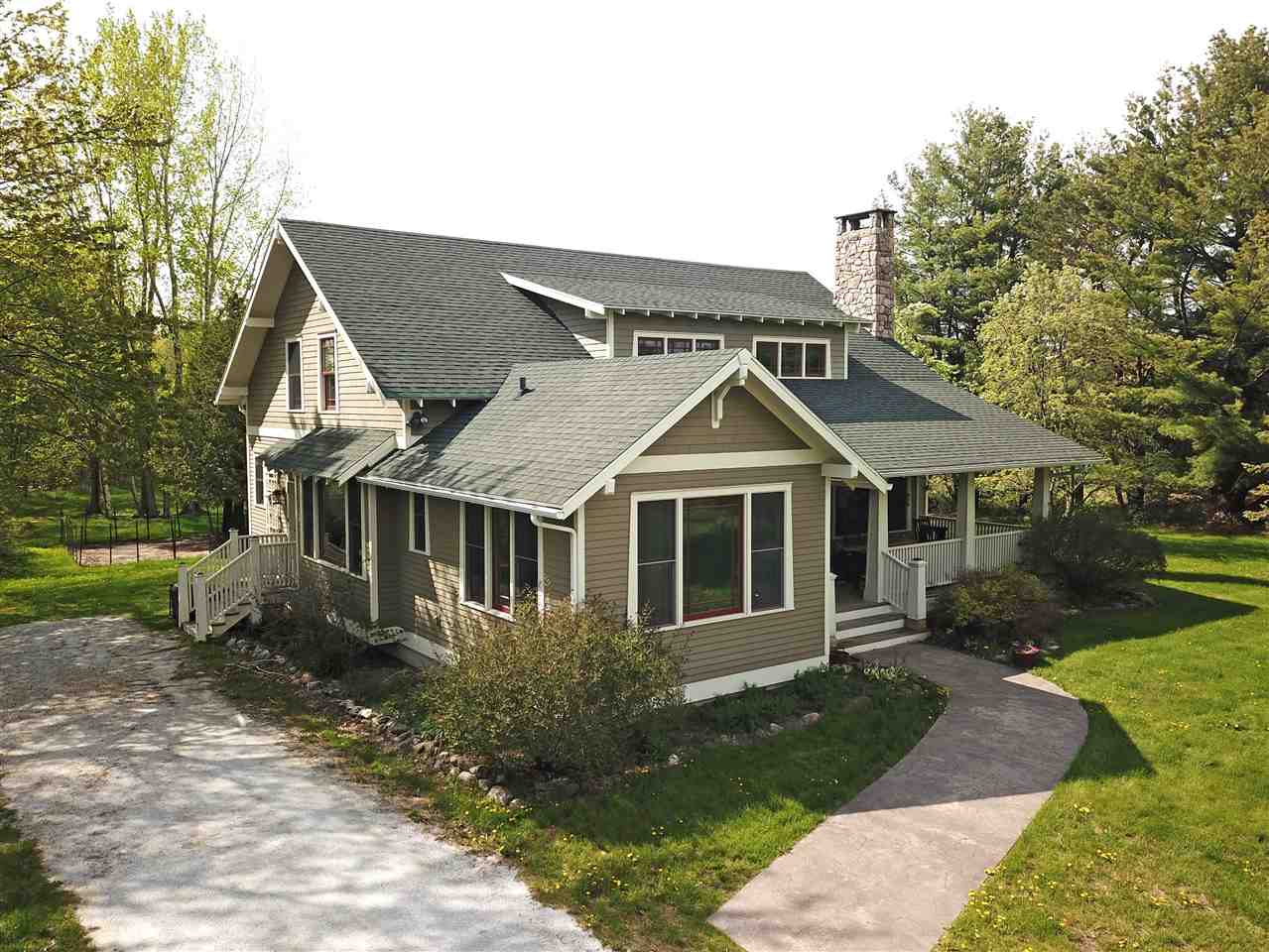 1687 Lake View Drive
